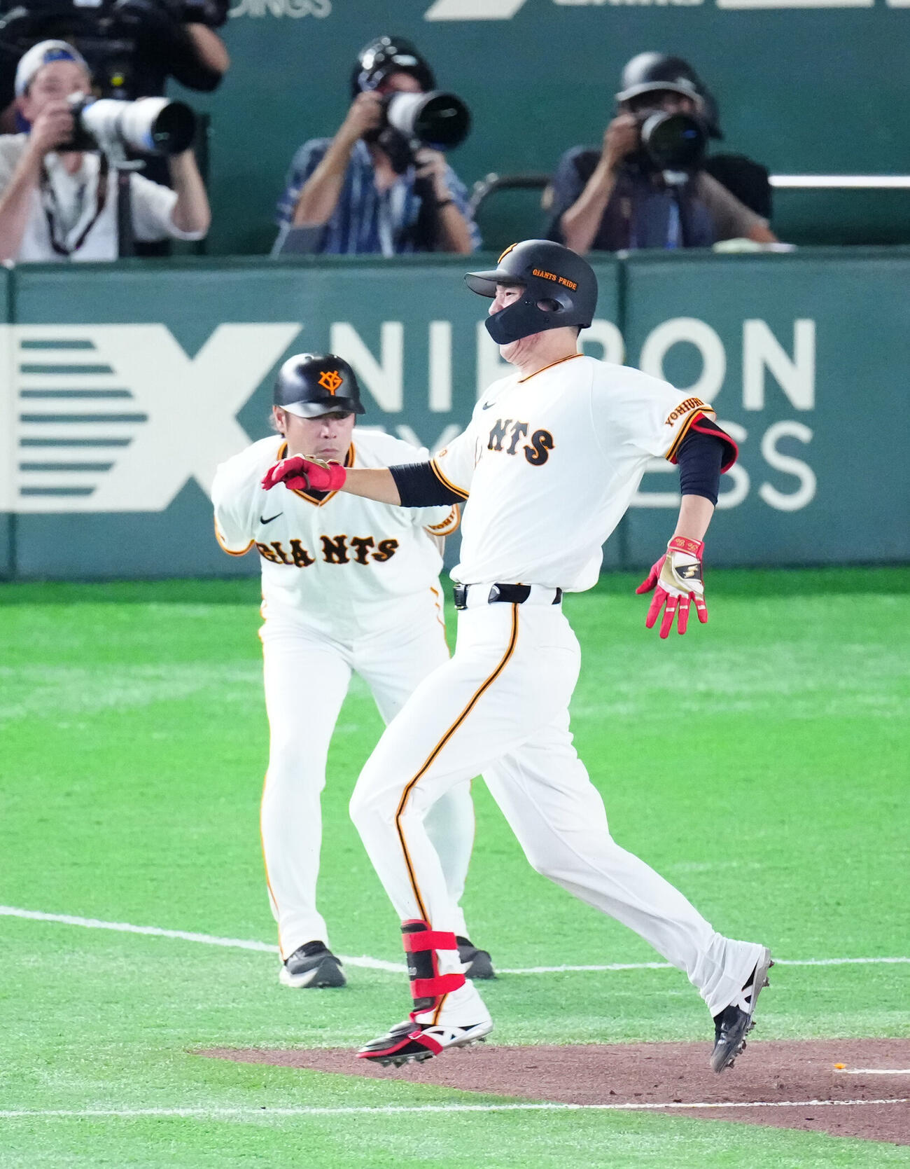 7月7日、走塁中に負傷した戸郷翔征