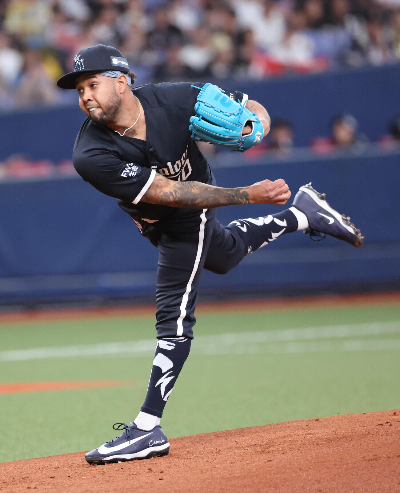 オリックス対ソフトバンク　力投するオリックス先発のアンダーソン・エスピノーザ（撮影・西尾就之）
