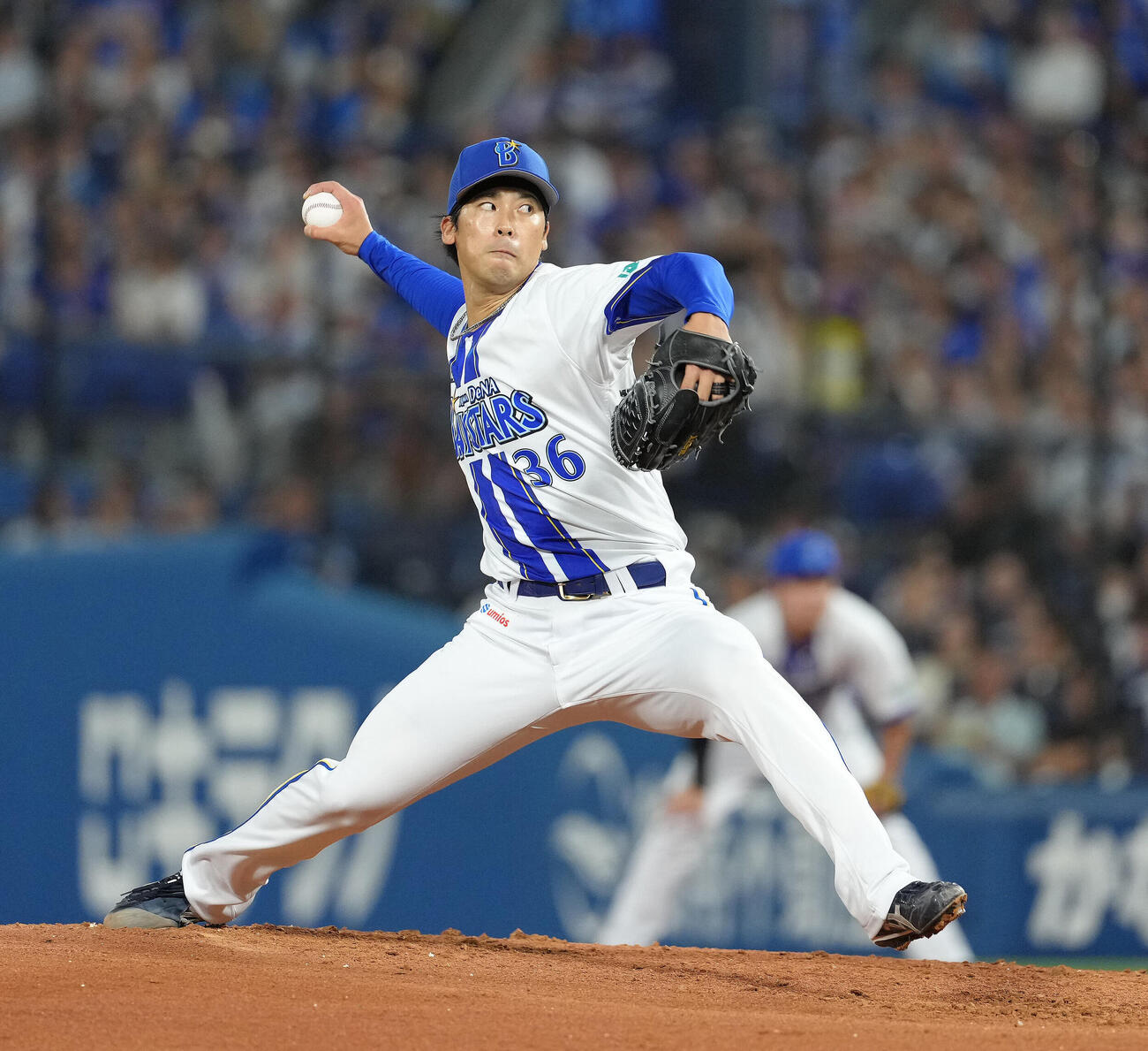 DeNA対中日　DeNA先発の尾形崇斗（撮影・足立雅史）