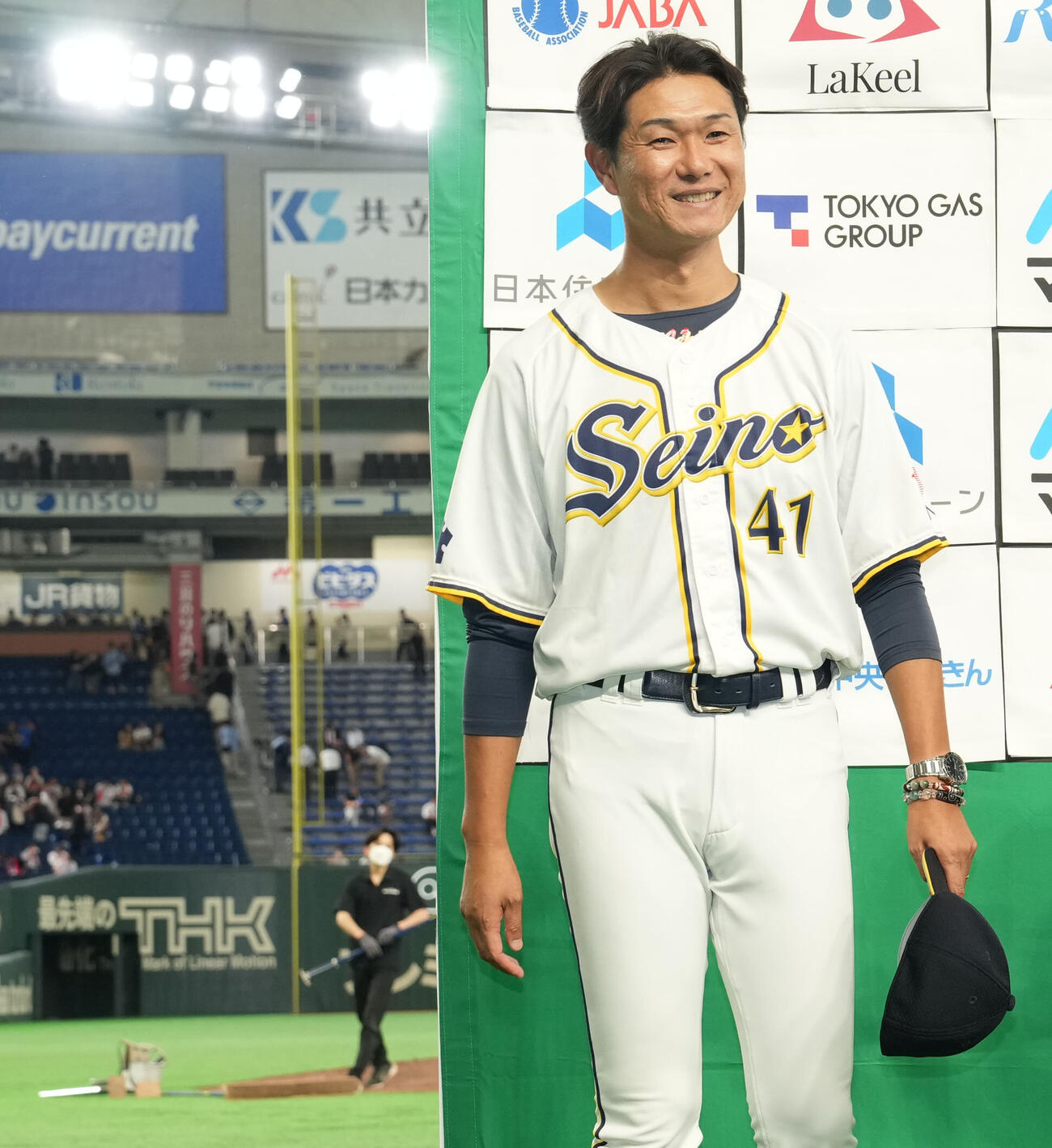 東京ガス対西濃運輸　東京ガスに勝利した西濃運輸の佐伯尚治監督（撮影・たえ見朱実）