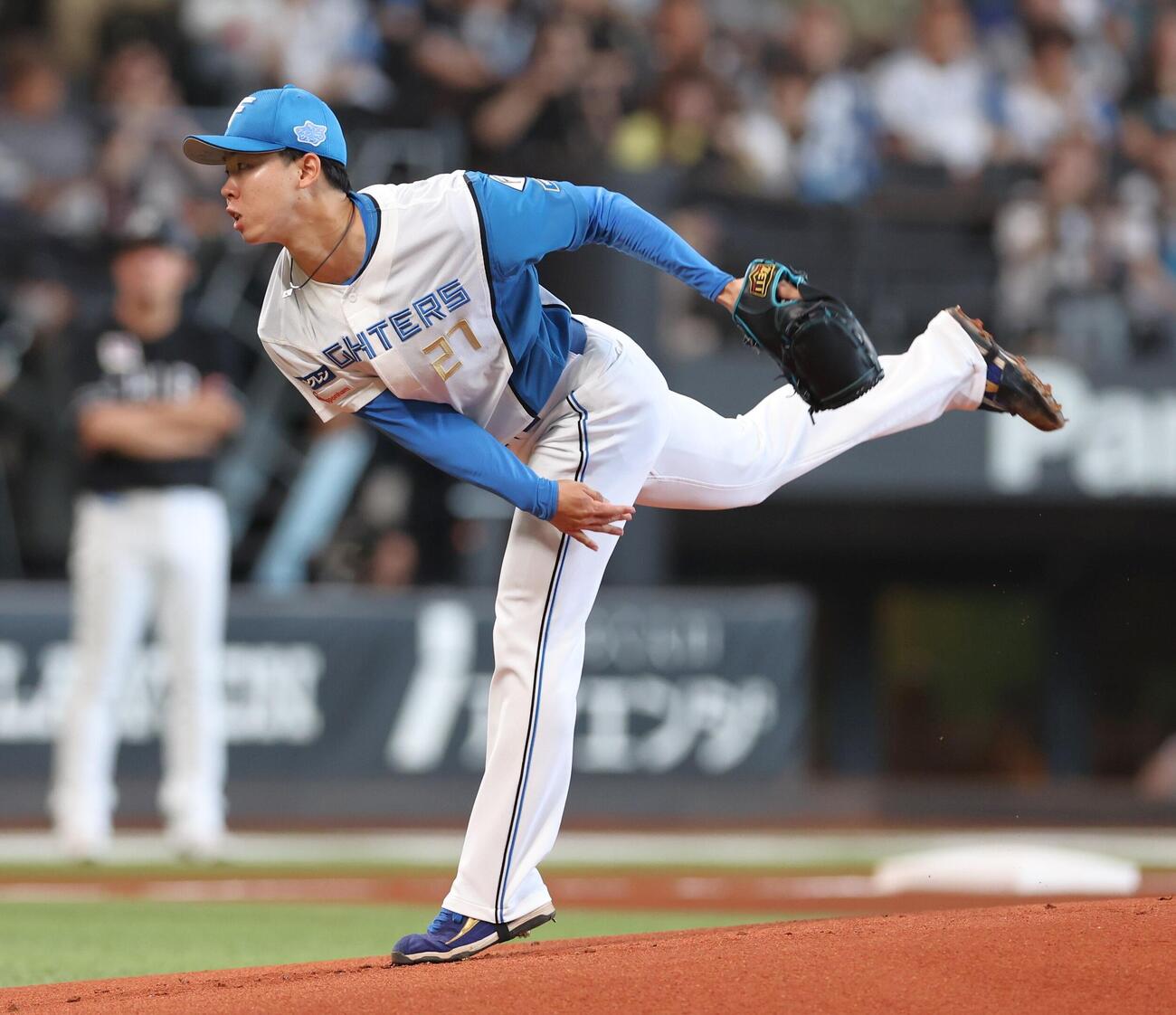 日本ハム対ロッテ　日本ハム先発の大川慈英（撮影・黒川智章）