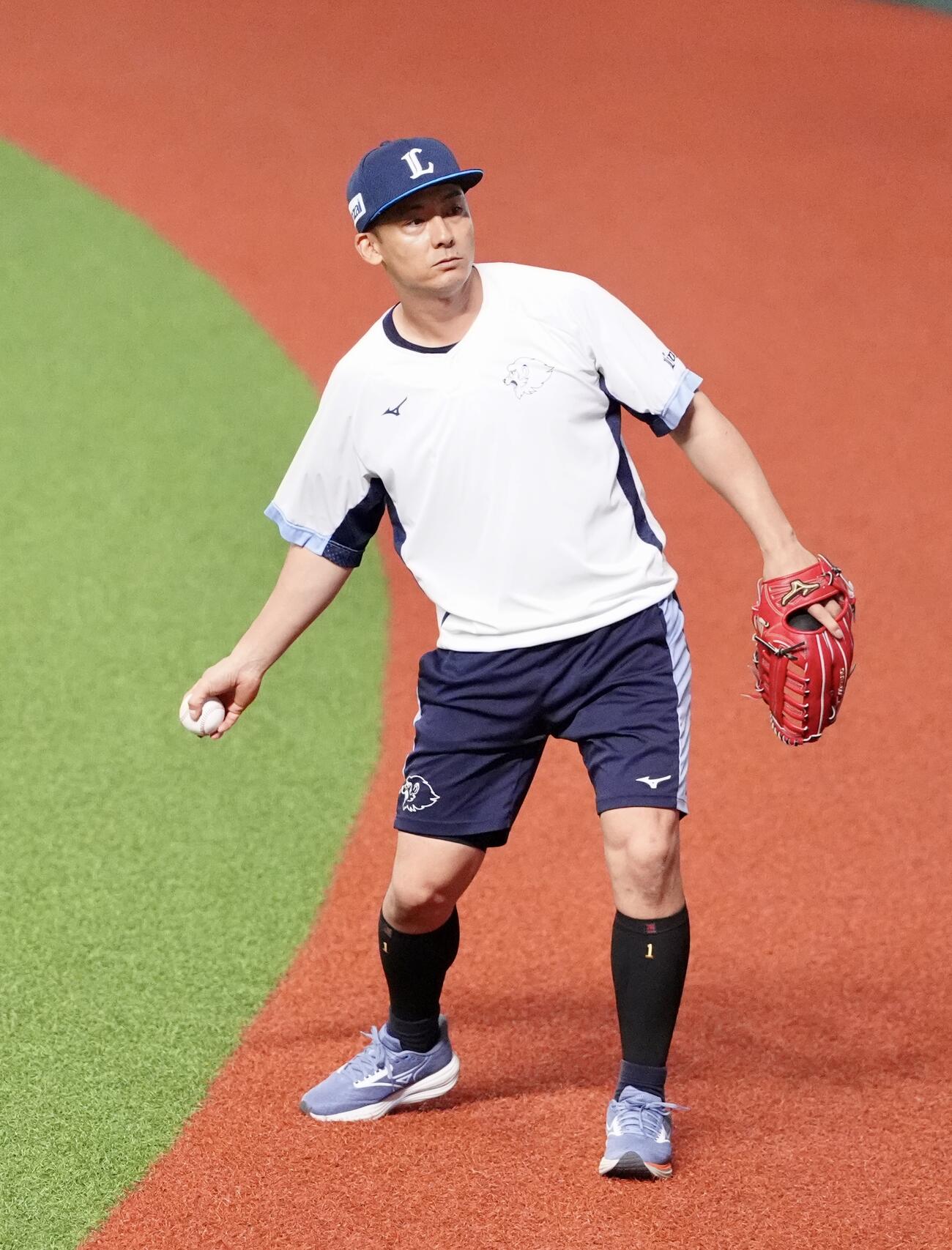 西武対楽天　試合前練習を行う西武栗山巧（撮影・江口和貴）