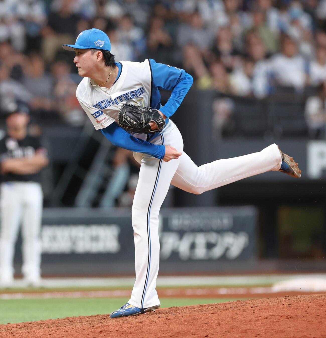 日本ハム対ロッテ　9回に登板の柳川大晟（撮影・黒川智章）
