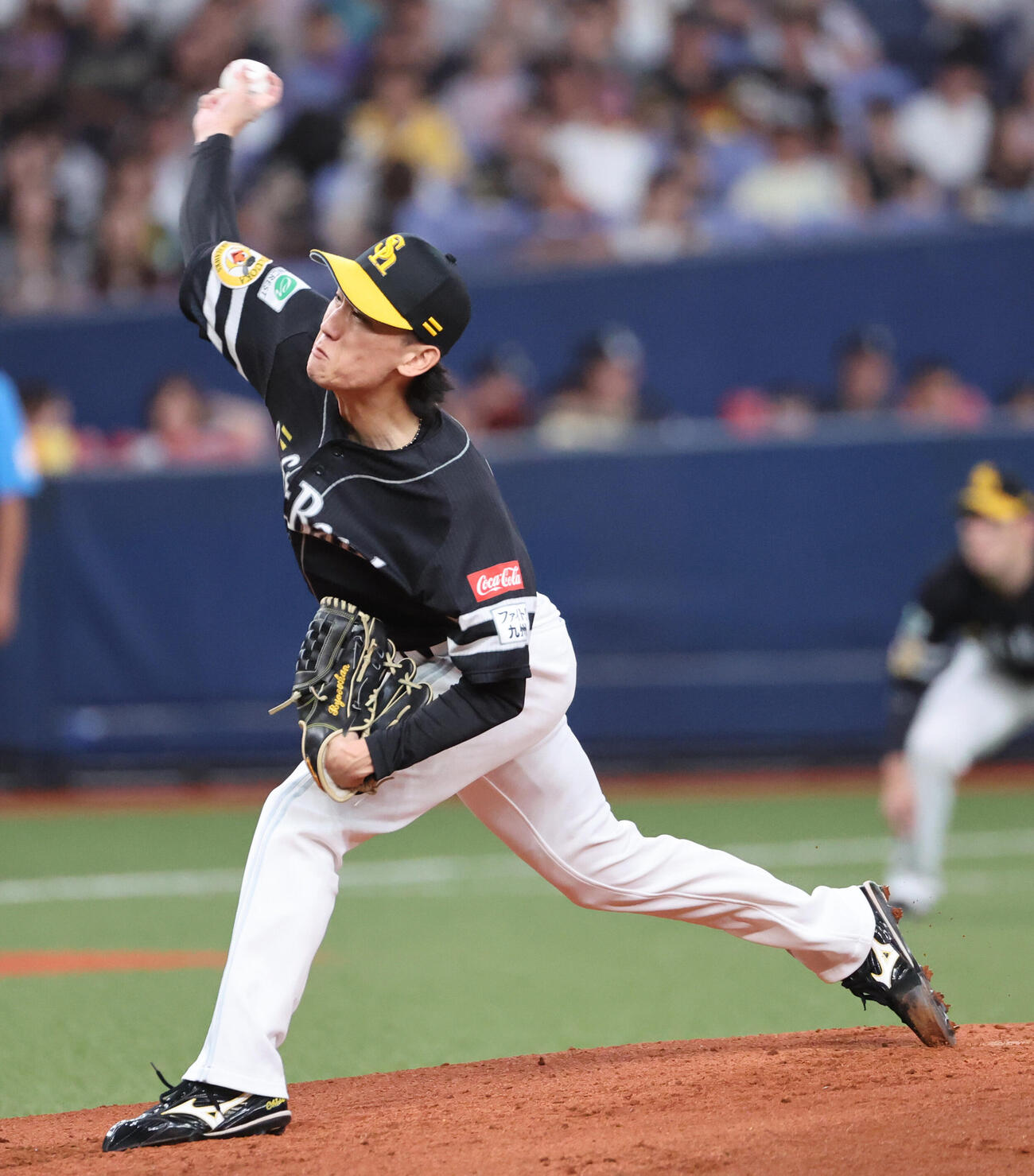 オリックス対ソフトバンク　力投するソフトバンク先発の大津亮介（撮影・西尾就之）