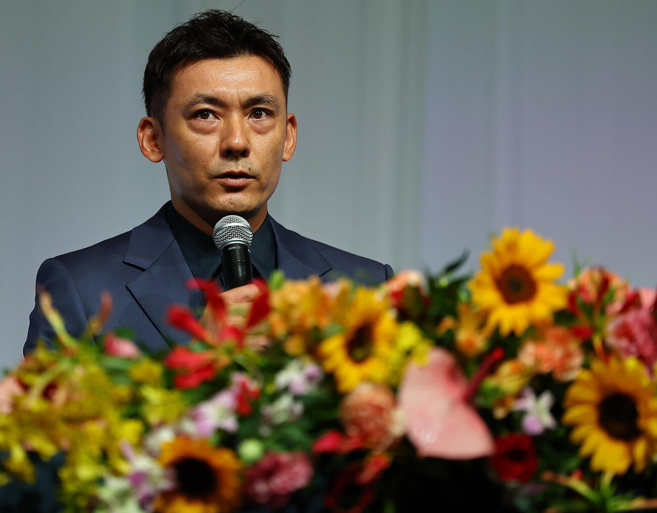 引退会見を行う西武栗山巧（撮影・野上伸悟）