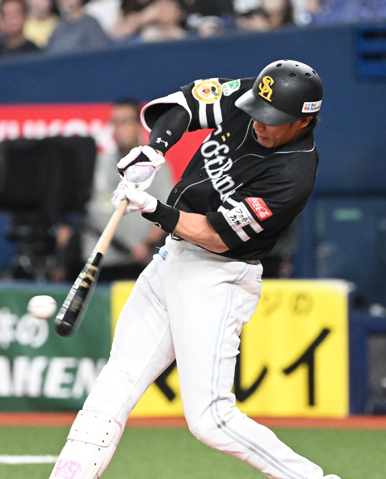 オリックス対ソフトバンク　3回表ソフトバンク無死一、二塁、右前適時打を放つ柳田悠岐（撮影・和賀正仁）