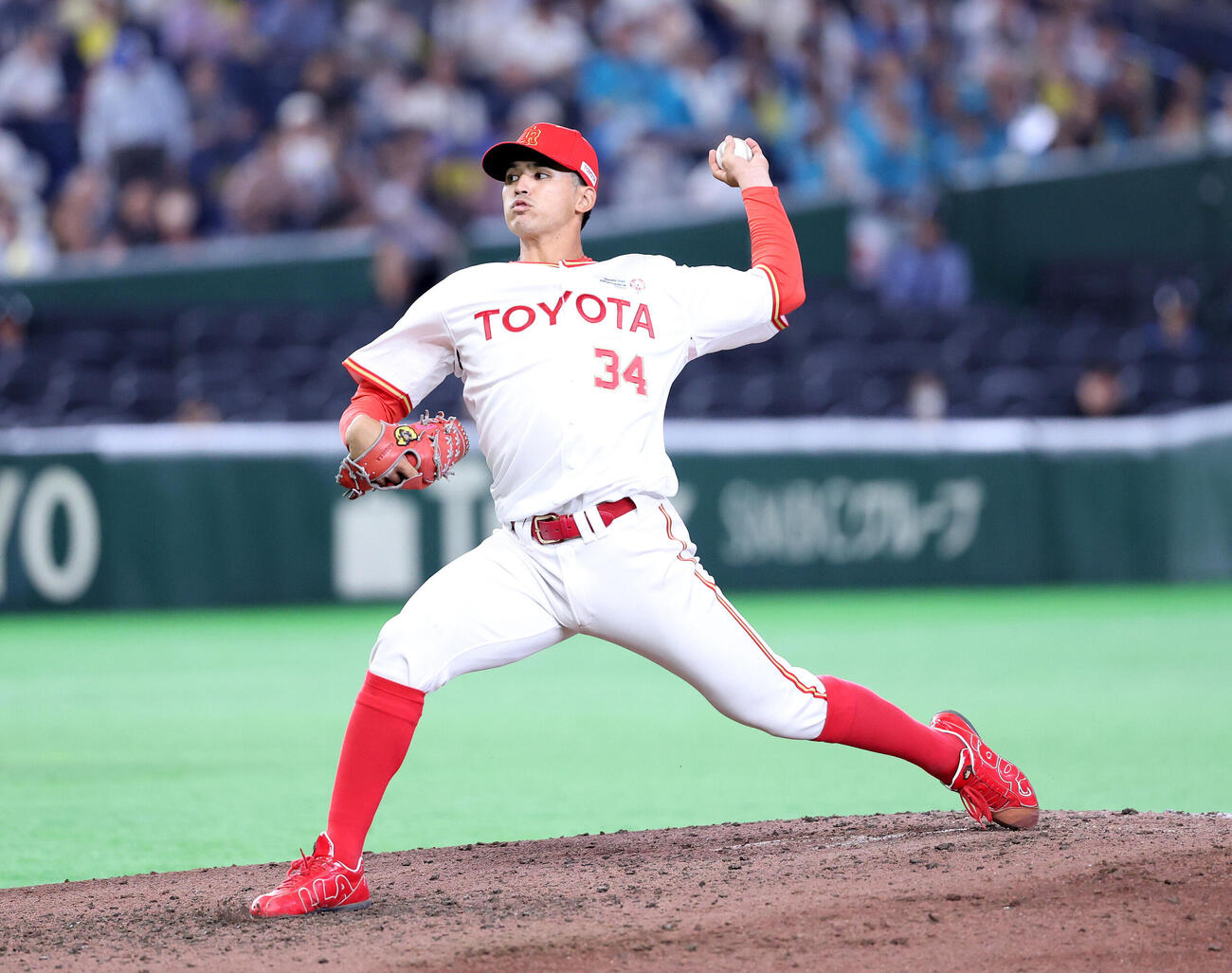 JFE西日本対トヨタ自動車　力投するトヨタ自動車4番手の沢山優介（撮影・鈴木正人）