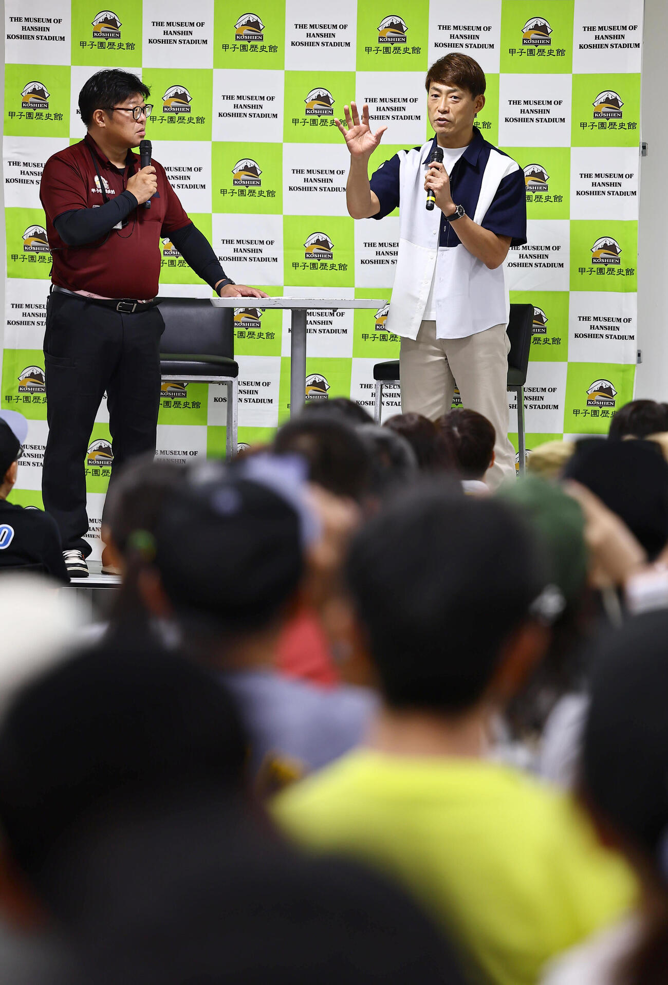 桧山進次郎氏（右）は甲子園歴史館でトークショーをする（撮影・上田博志）