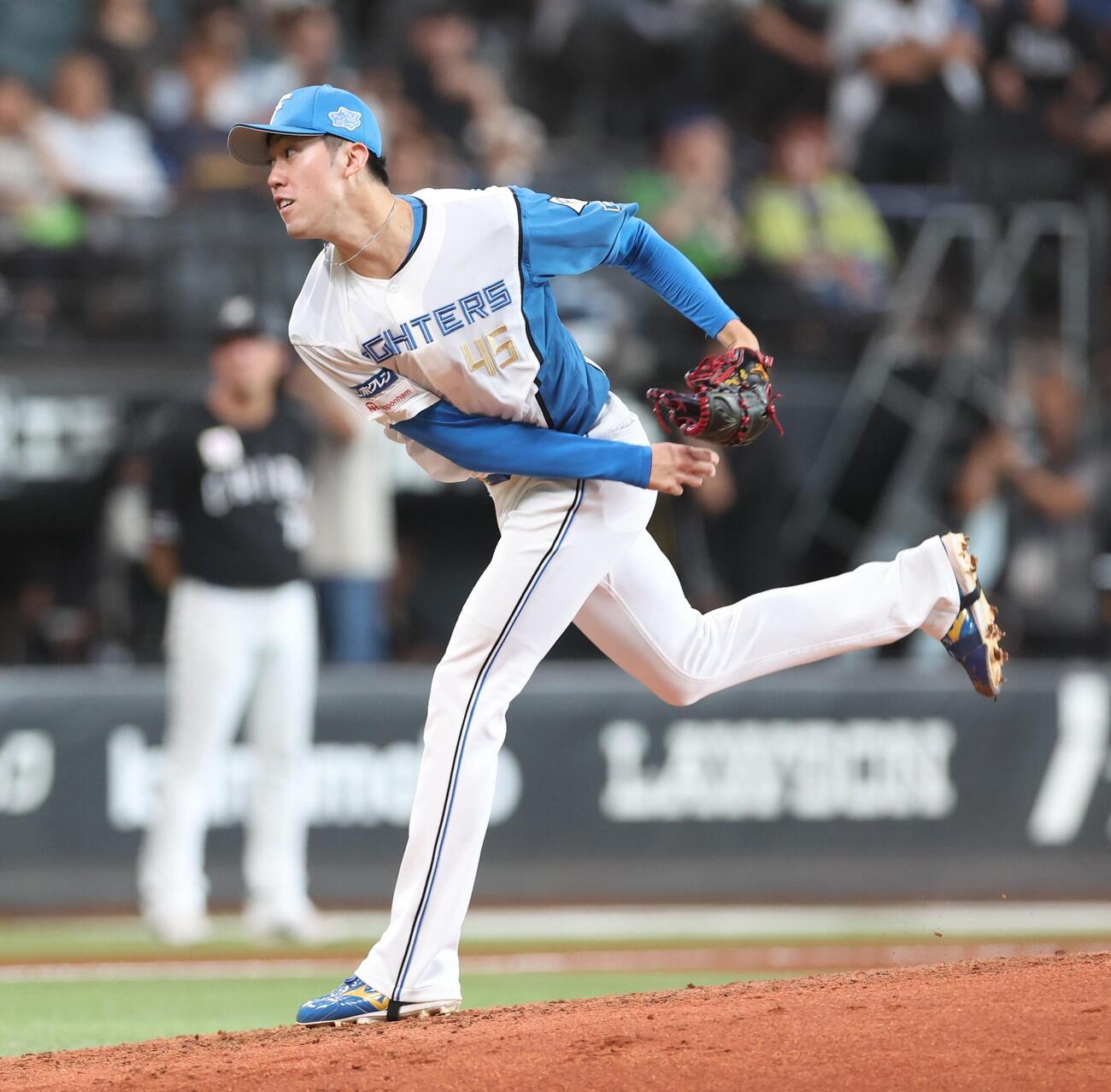 日本ハム対ロッテ　6回から登板の福島蓮（撮影・黒川智章）