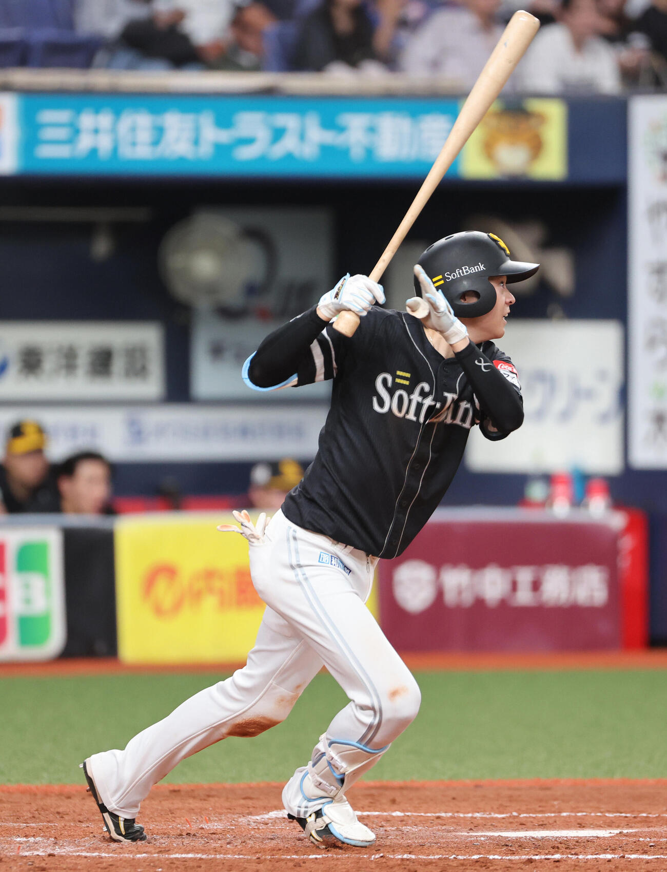 オリックス対ソフトバンク　3回表ソフトバンク1死一、三塁、川瀬晃は適時打を放つ（撮影・西尾就之）