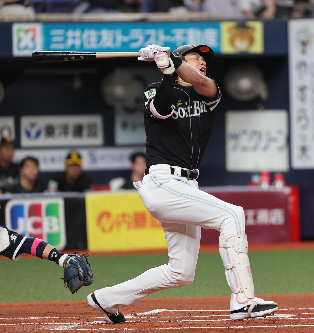 オリックス対ソフトバンク　1回表ソフトバンク2死一、二塁、柳田悠岐は空振り三振に倒れる（撮影・西尾就之）