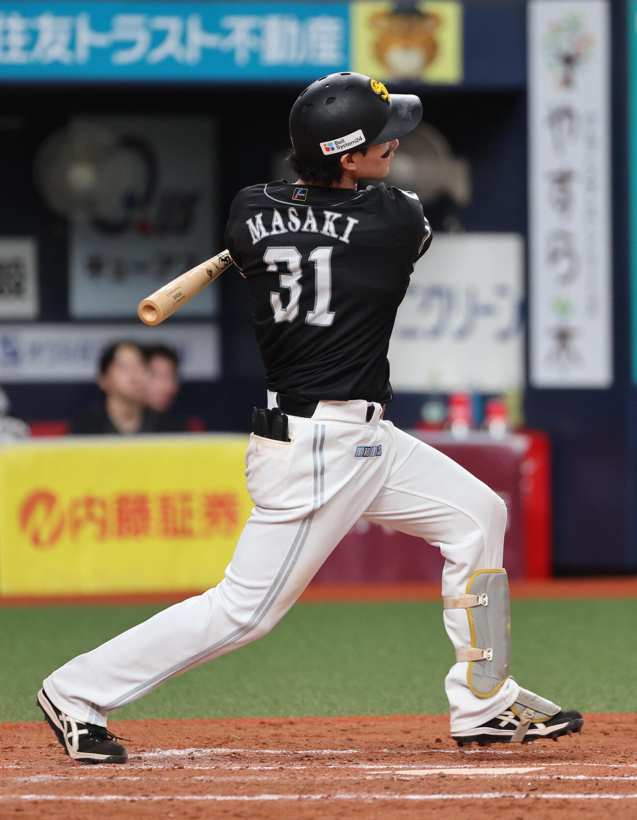 オリックス対ソフトバンク　9回表ソフトバンク無死、正木智也は本塁打を放つ（撮影・西尾就之）