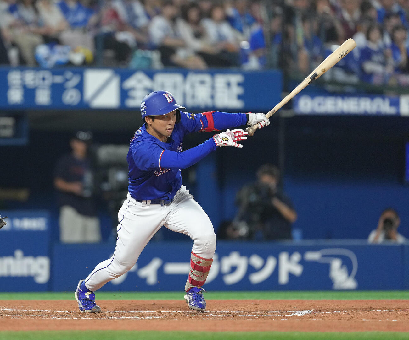 DeNA対中日　5回表中日1死一塁、田中幹也は中前打を放つ（撮影・足立雅史）