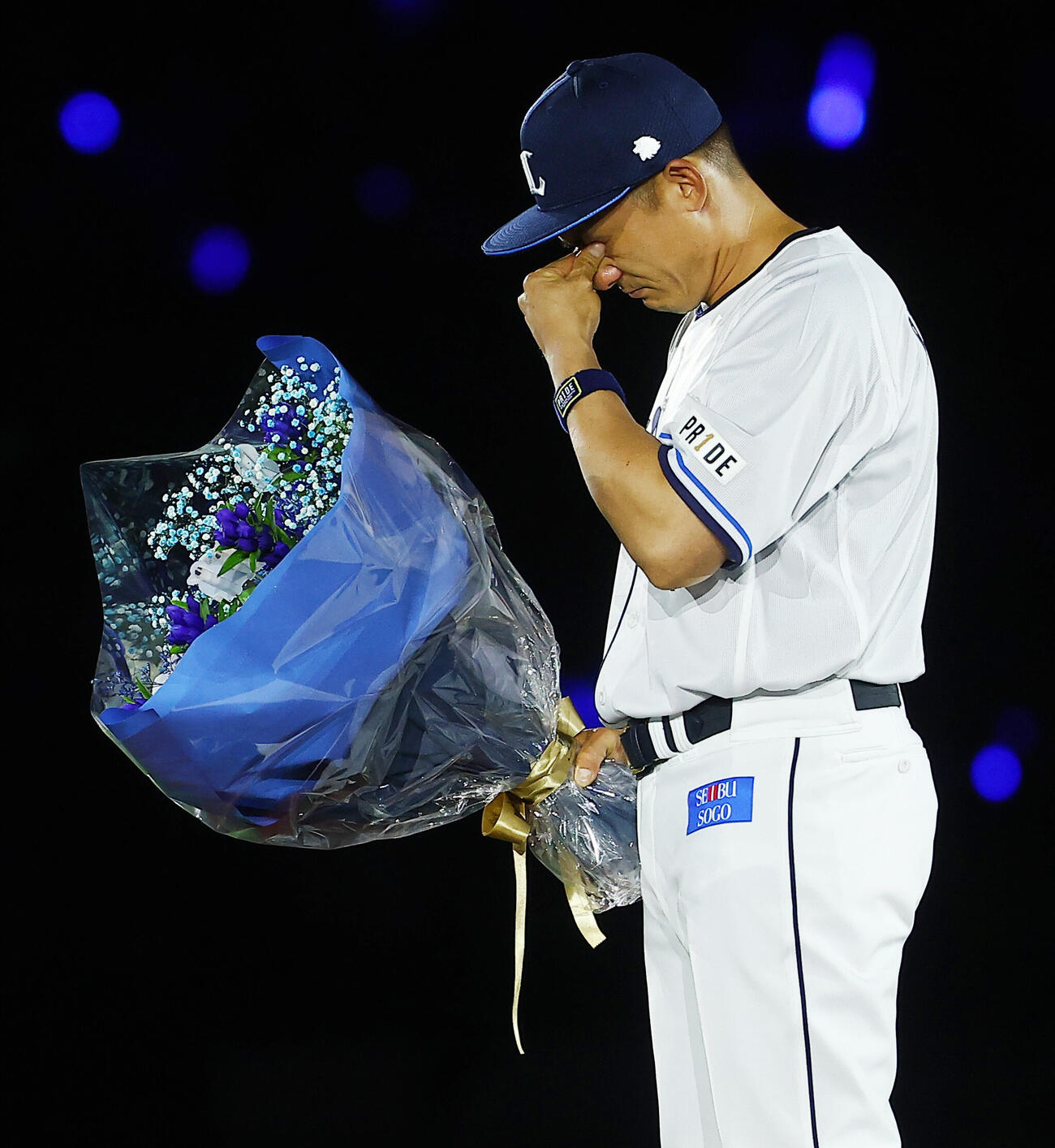 西武対楽天　引退セレモニーで感極まる西武栗山巧（撮影・野上伸悟）