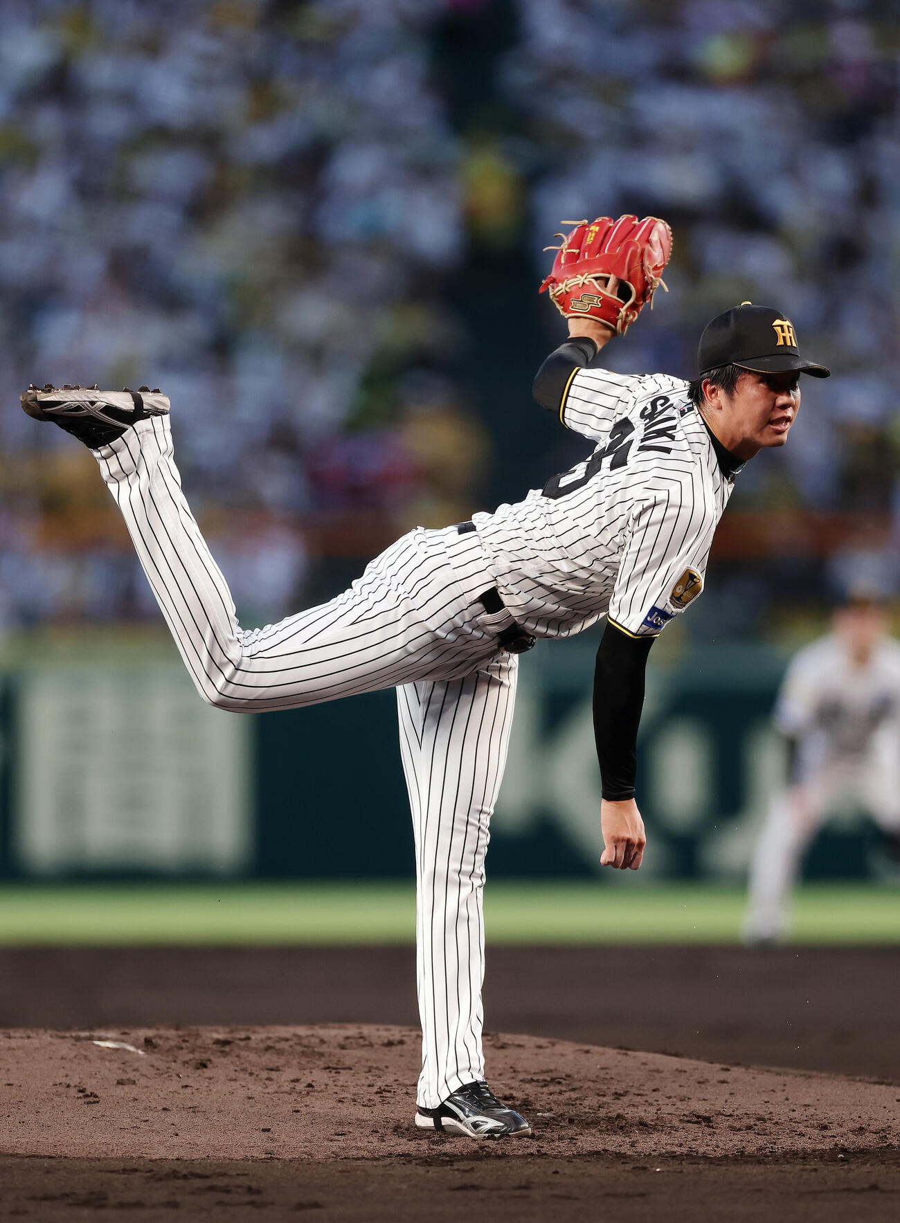 阪神対巨人　力投する阪神先発の才木浩人（撮影・前田充）