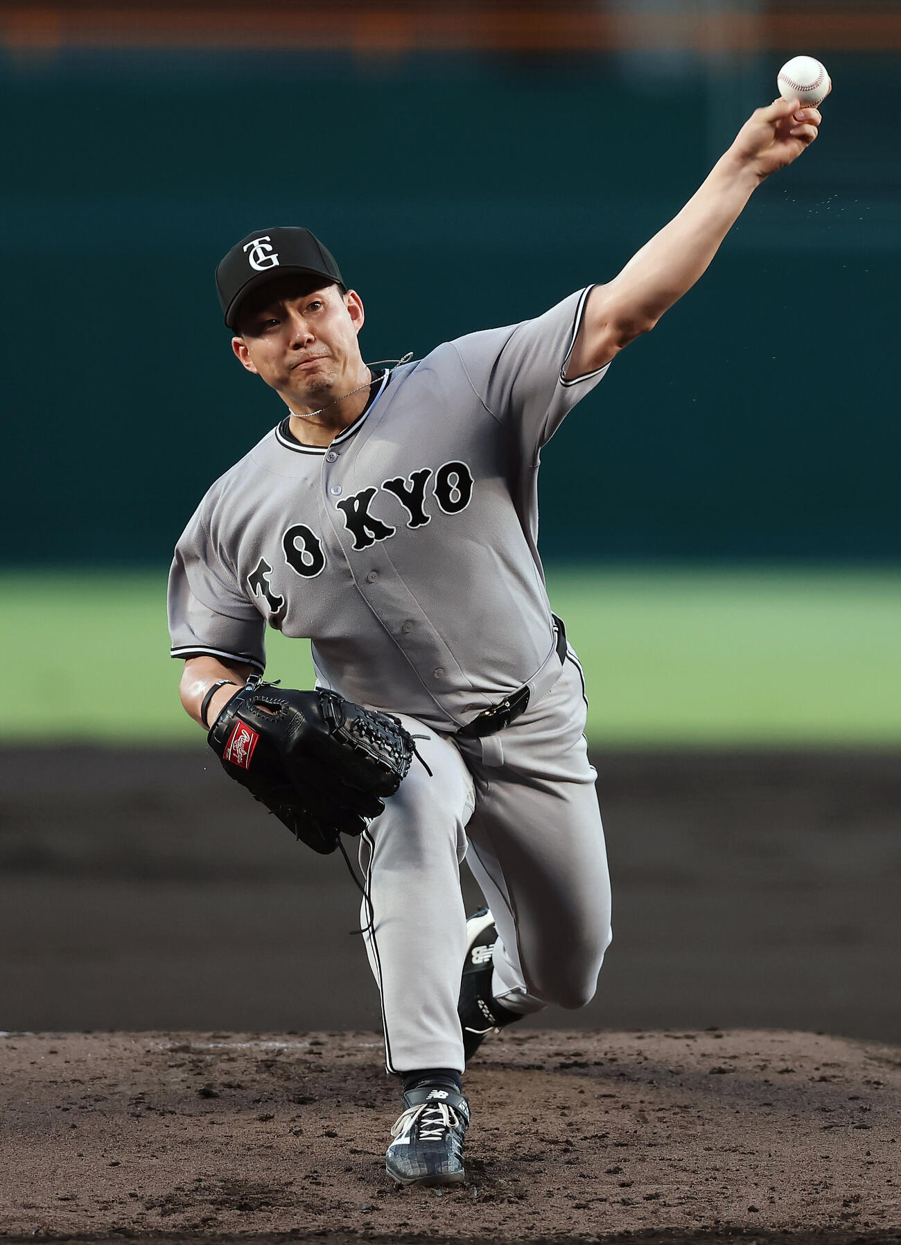 阪神対巨人　力投する巨人先発の小笠原慎之介（撮影・前田充）
