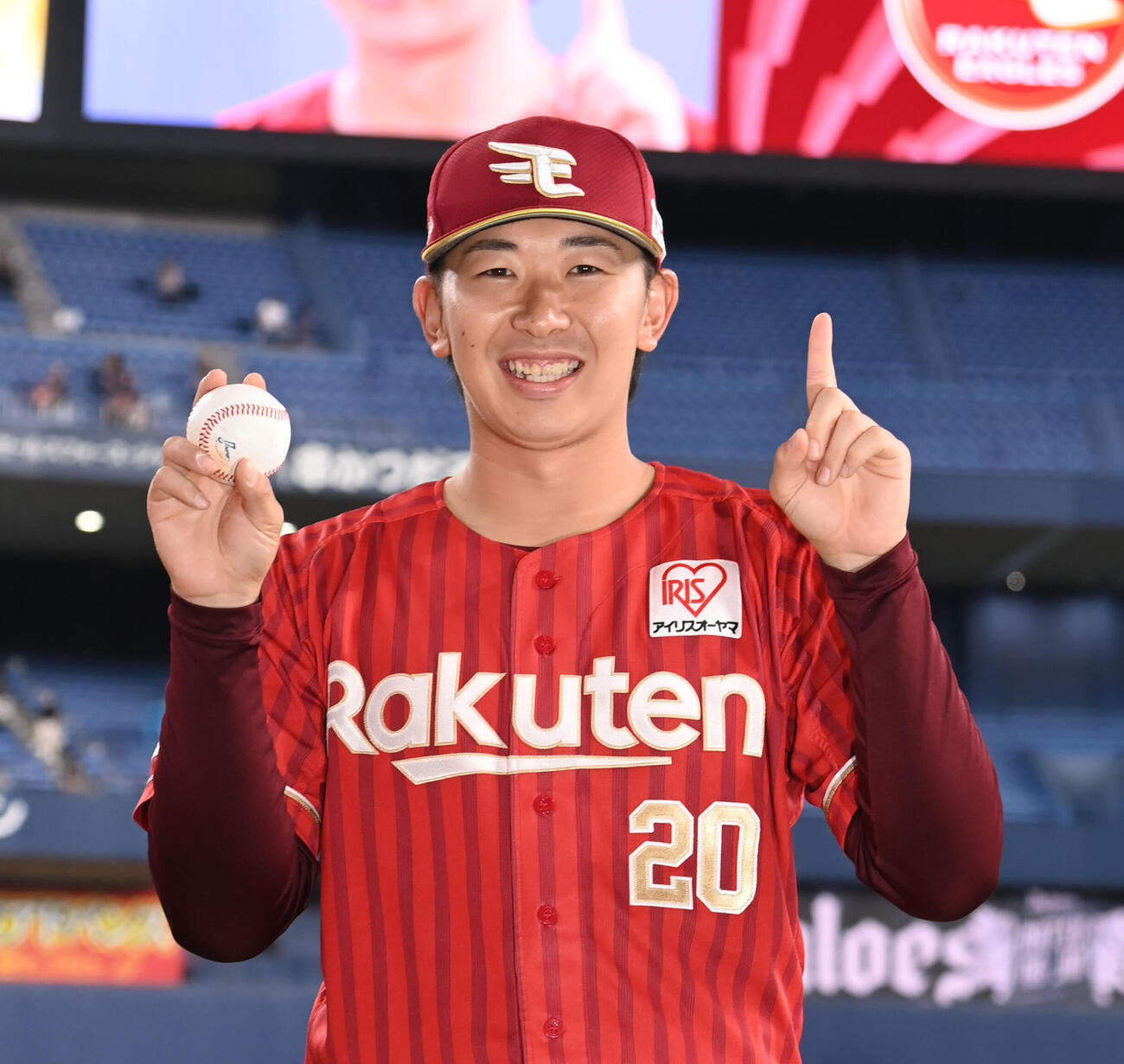 8月25日オリックス戦でプロ初勝利を挙げた楽天伊藤樹