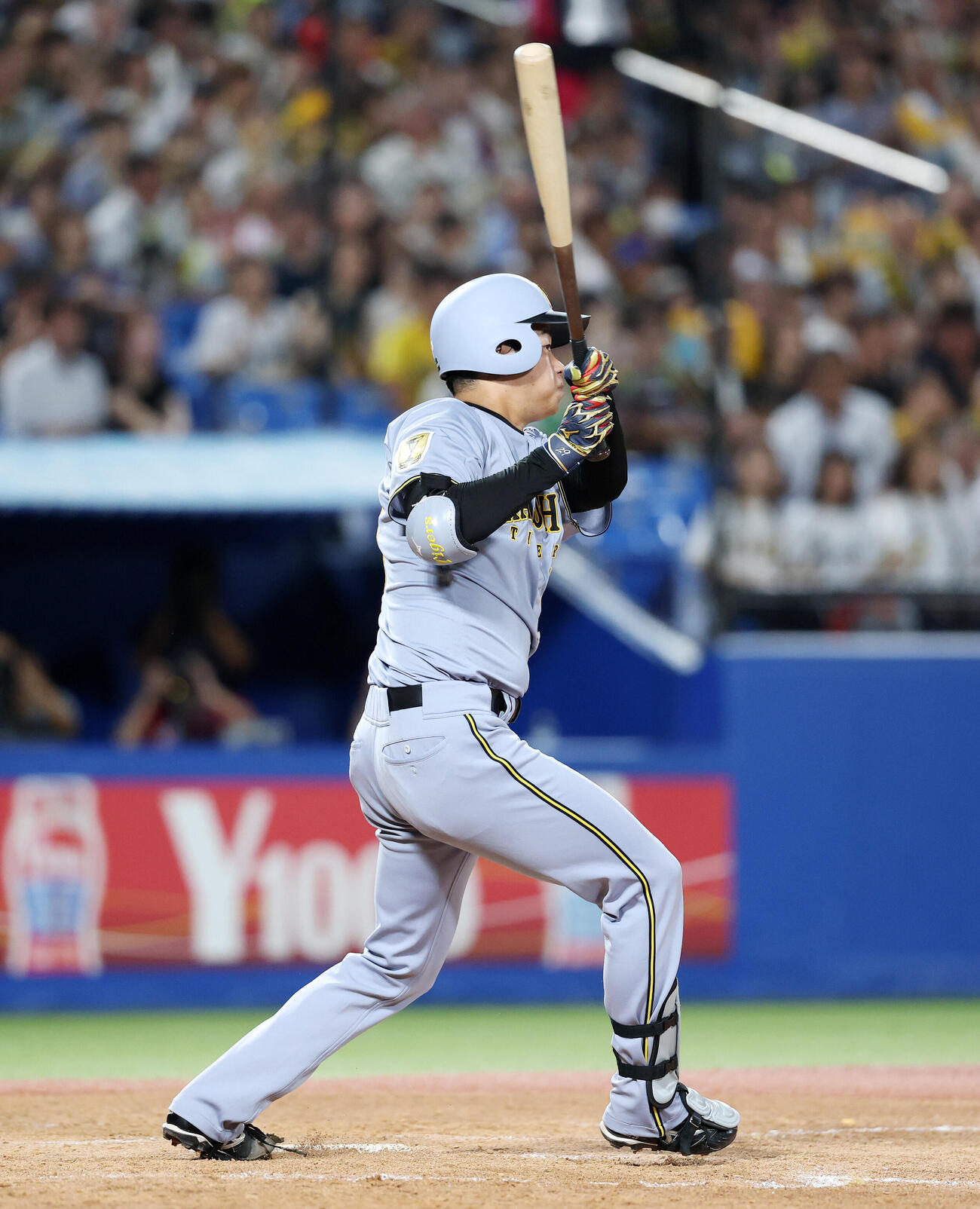 ヤクルト対阪神　5回表阪神2死一、二塁、高橋遥人は適時打を放つ（撮影・鈴木正人）