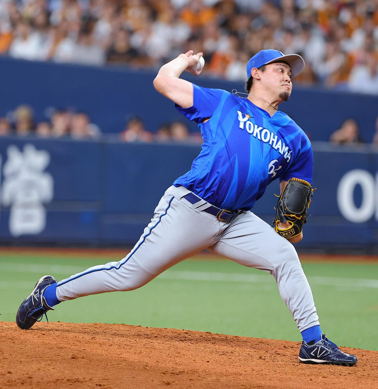 巨人対DeNA DeNA3番手の中川虎大（撮影・上田博志）