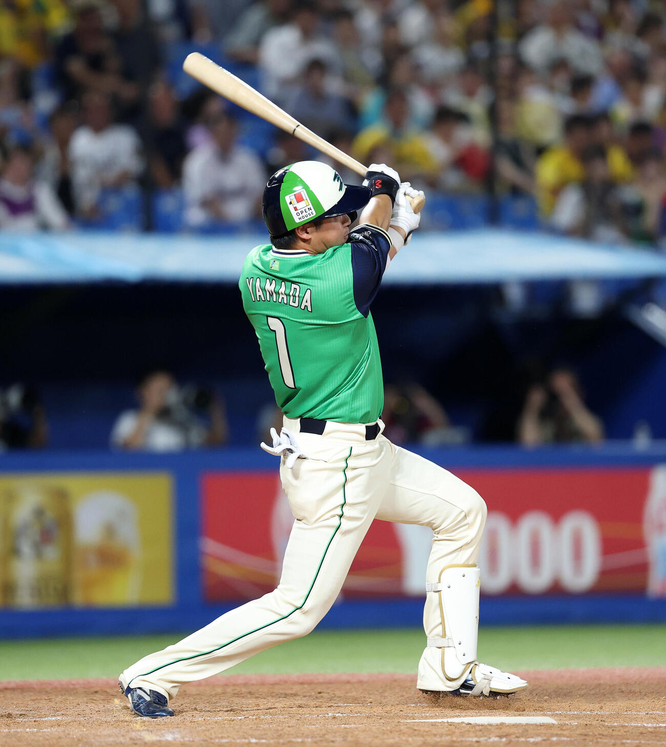 ヤクルト対阪神　2回裏ヤクルト無死、山田哲人は中前打を放つ（撮影・鈴木正人）