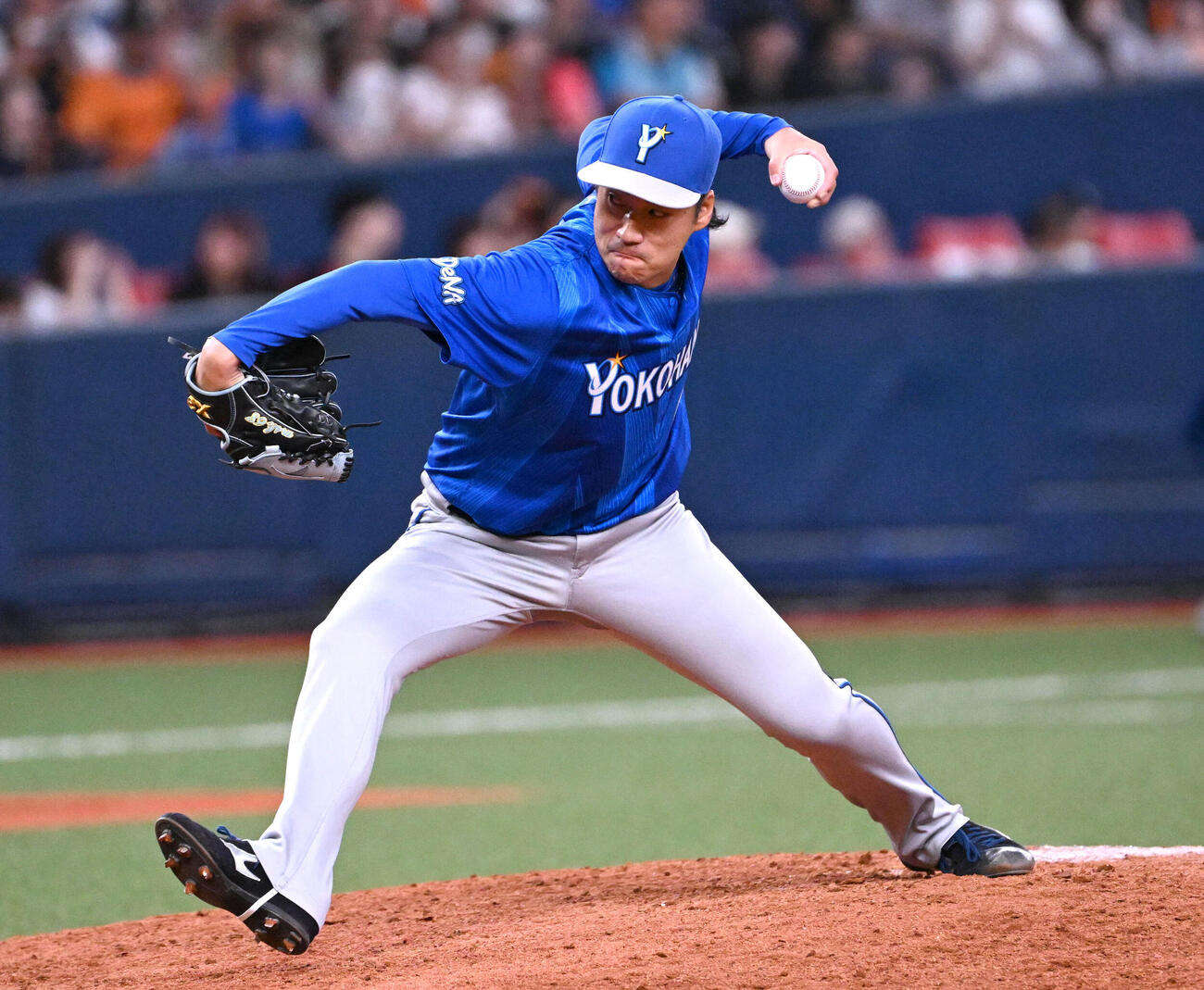 巨人対DeNA DeNA5番手の岩田将貴（撮影・石井愛子）