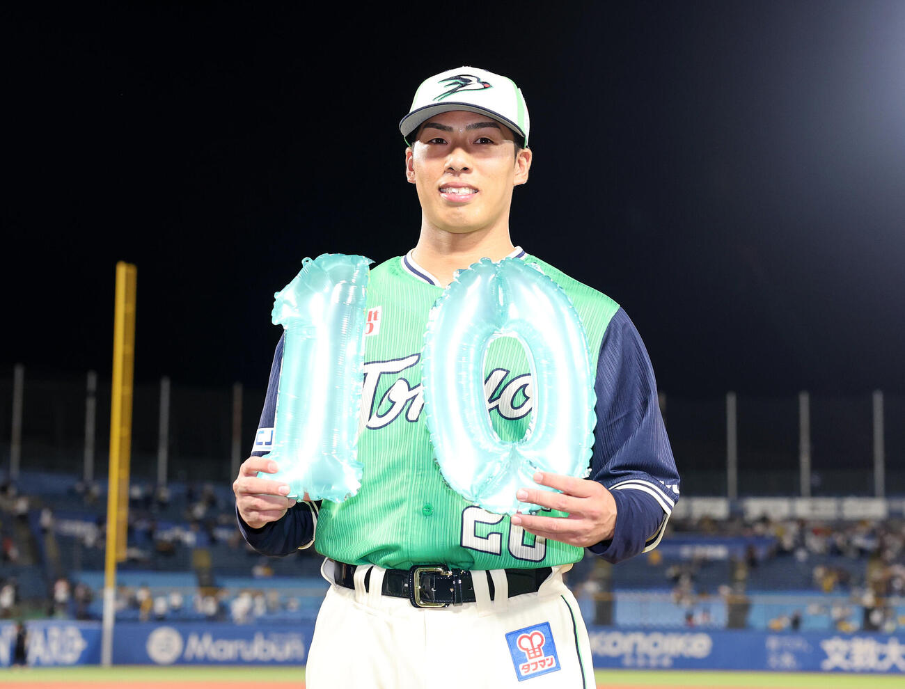 ヤクルト対阪神　今季10勝目を挙げたヤクルト山野太一（撮影・鈴木正人）