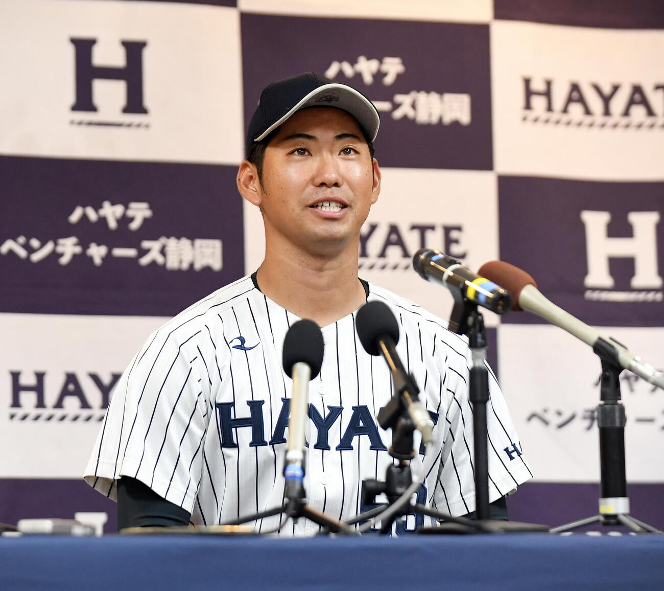 会見で今季限りでの現役引退を表明したハヤテ池谷