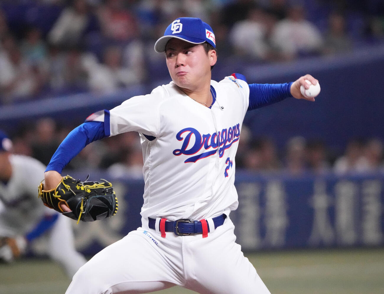 中日対広島　力投する中日先発の金丸夢斗（撮影・森本幸一）