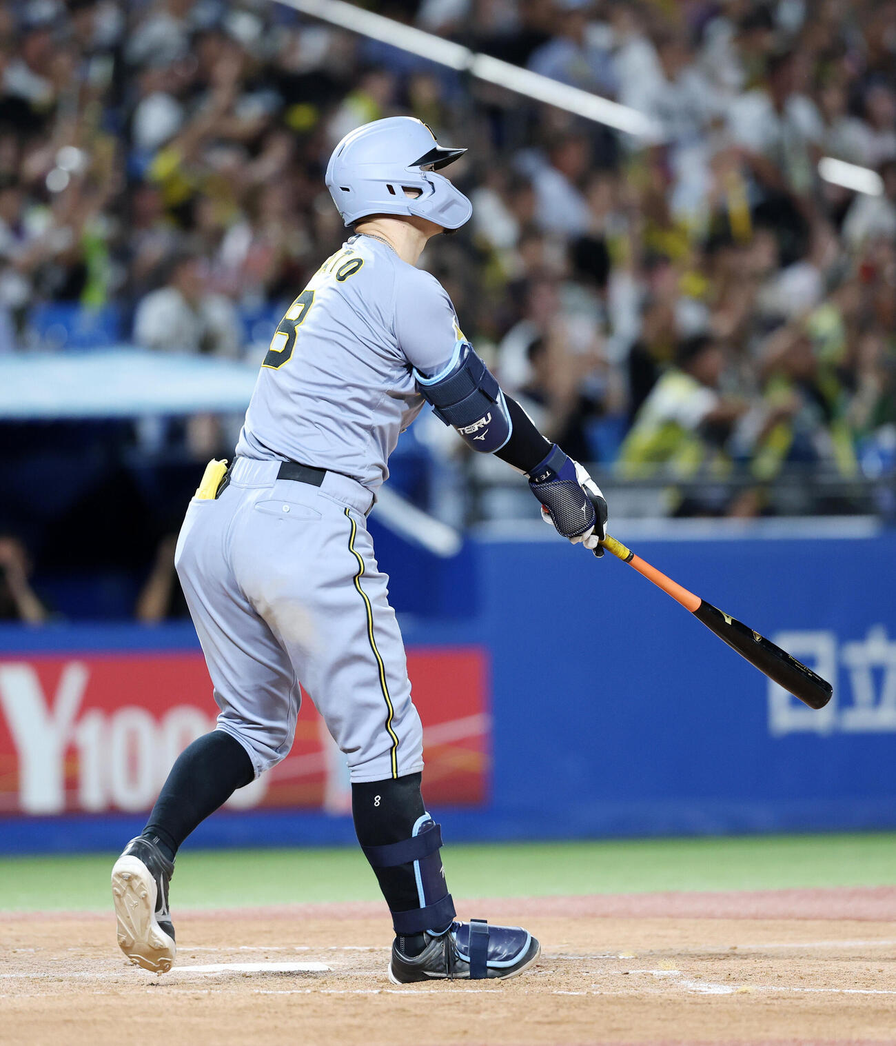 ヤクルト対阪神　3回表阪神2死、佐藤輝明はソロ本塁打を放つ（撮影・鈴木正人）