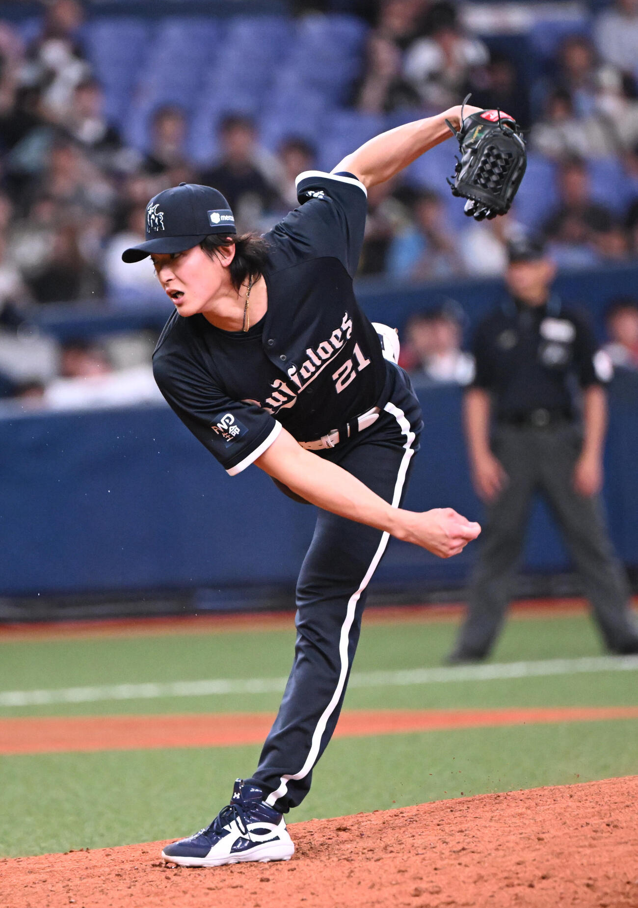 オリックス対ロッテ　8回に登板するオリックス山崎颯一郎（撮影・和賀正仁）