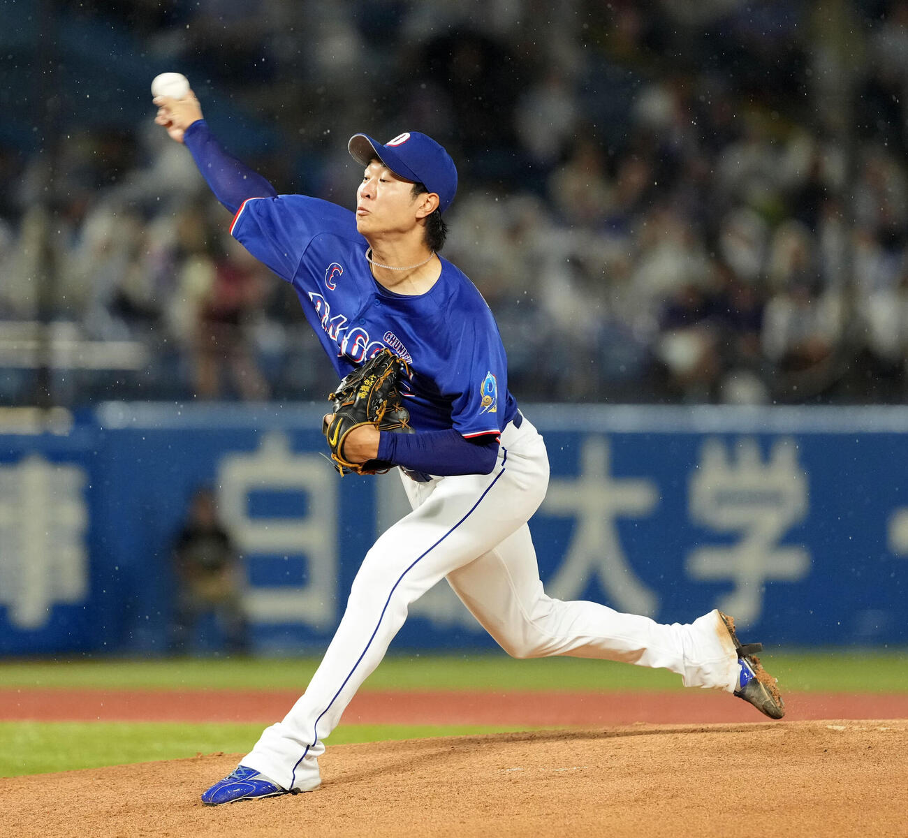 ヤクルト対中日　力投する中日の先発の高橋宏斗（撮影・たえ見朱実）