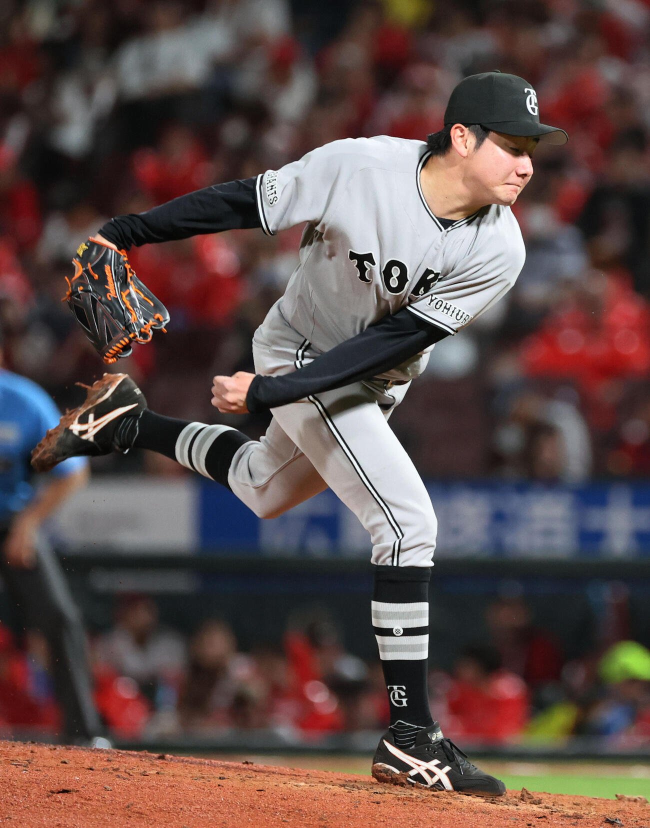 広島対巨人　巨人先発の竹丸和幸（撮影・加藤孝規）