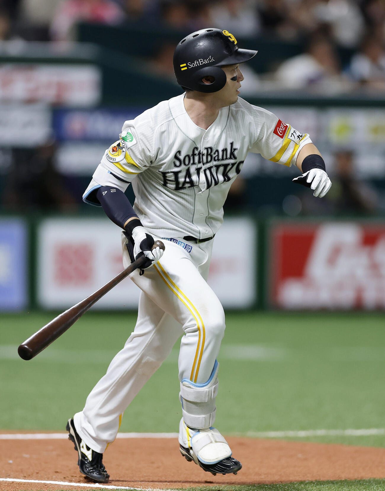 ソフトバンク対西武　6回裏ソフトバンク2死一、三塁、左中間へ適時二塁打を放ちポーズをとる栗原陵矢（撮影・前田充）