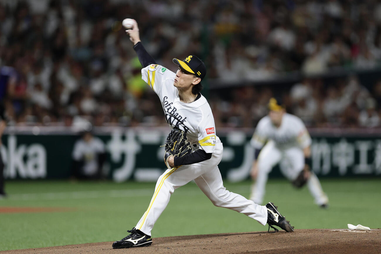 ソフトバンク対西武　力投するソフトバンク先発の大津亮介（撮影・前田充）