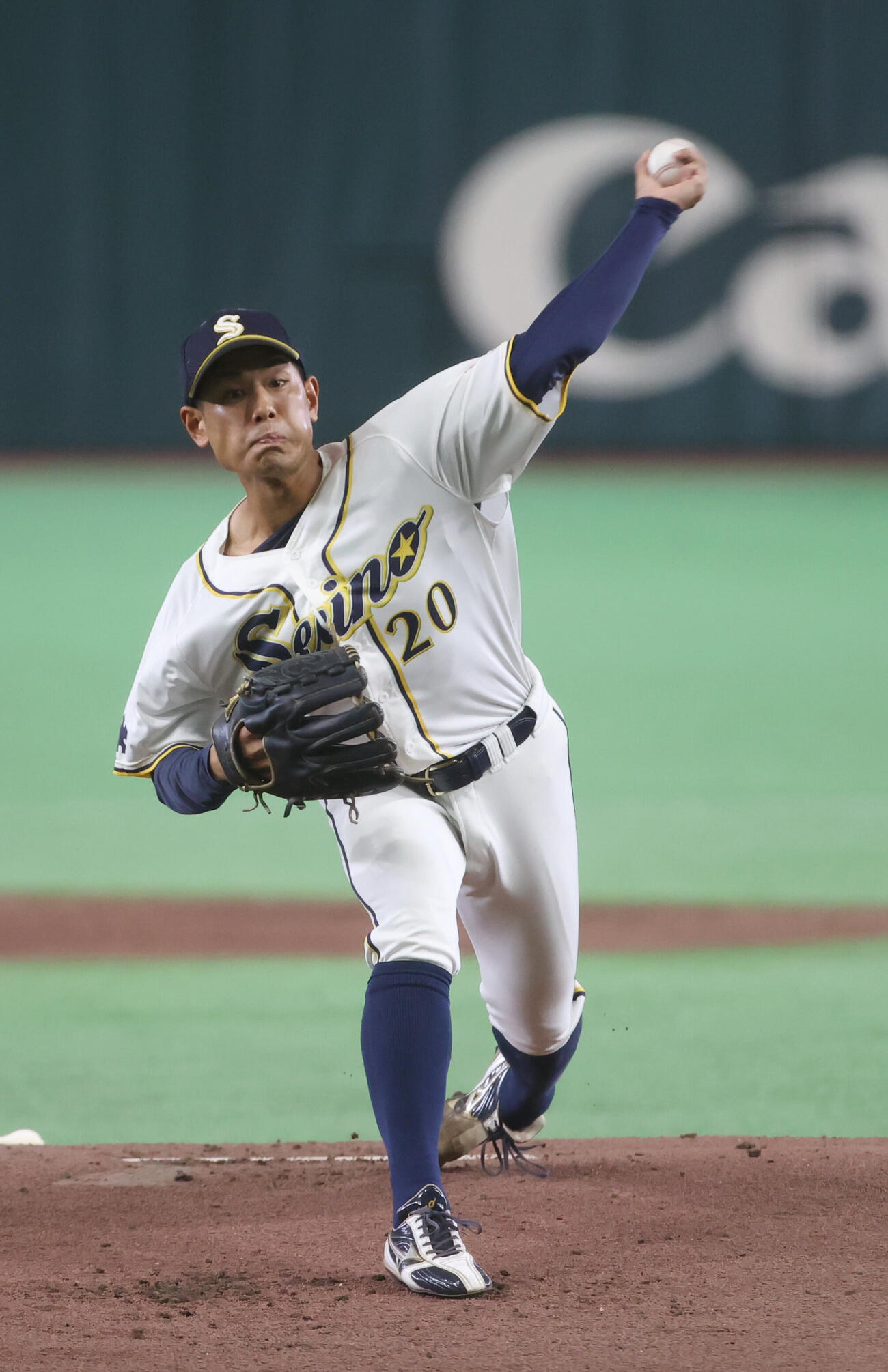 西濃運輸対エイジェック　先発した西濃運輸・森岡大輔（撮影・柴田隆二）