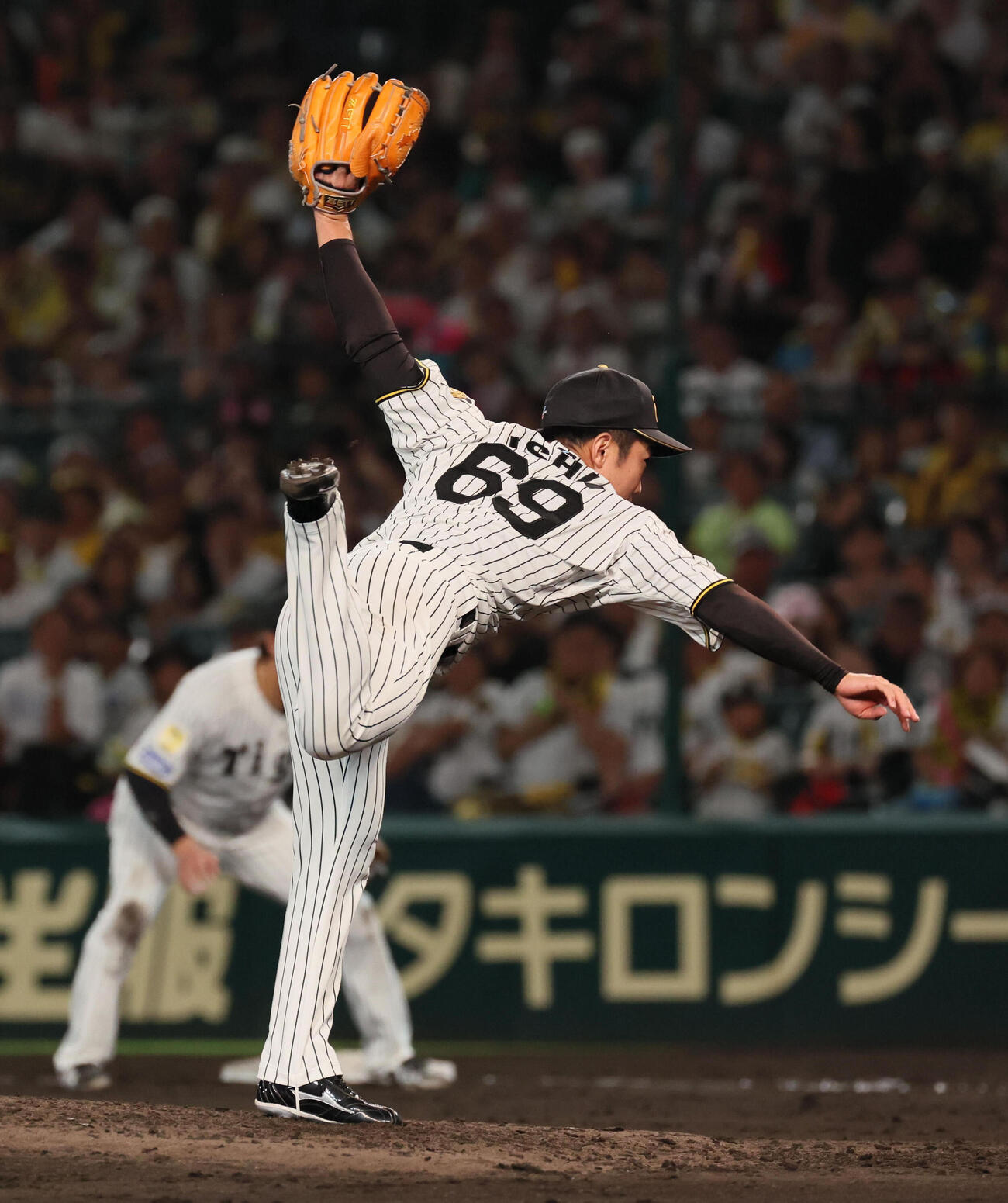 阪神対DeNA　阪神2番手の石井大智（撮影・宮崎幸一）