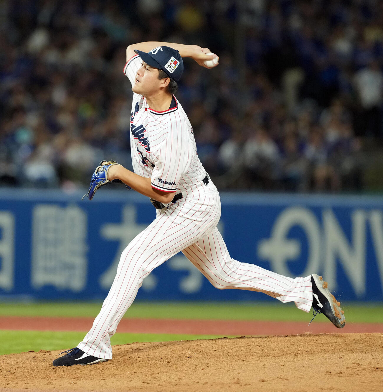 ヤクルト対中日　7回からマウンドに上がったヤクルト広沢優（撮影・たえ見朱実）