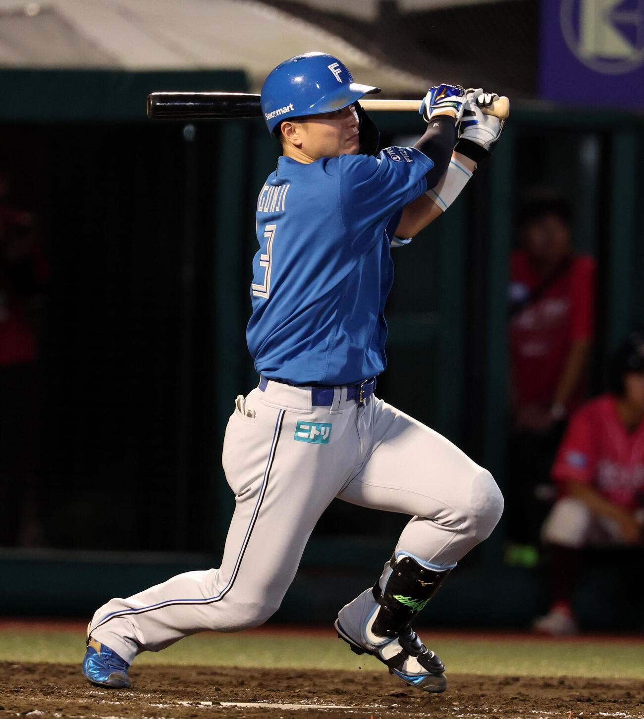楽天対日本ハム　5回表日本ハム2死、郡司裕也は本塁打を放つ（撮影・浅見桂子）