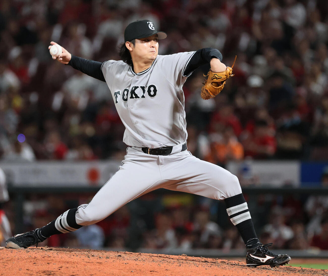広島対巨人　9回裏広島、巨人8番手の田中瑛斗　（撮影・加藤孝規）