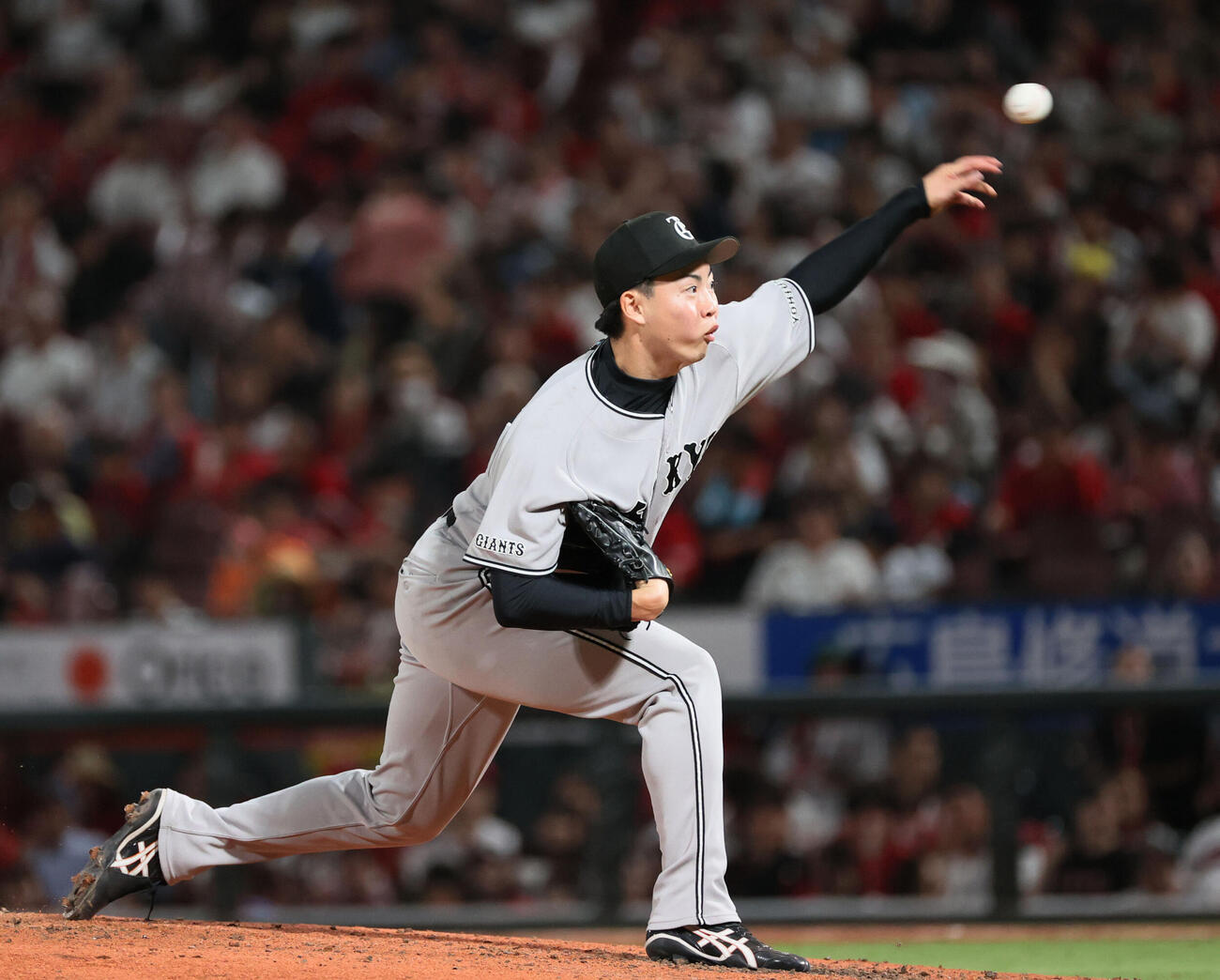 広島対巨人　7回裏広島、巨人5番手の森田駿哉（撮影・加藤孝規）