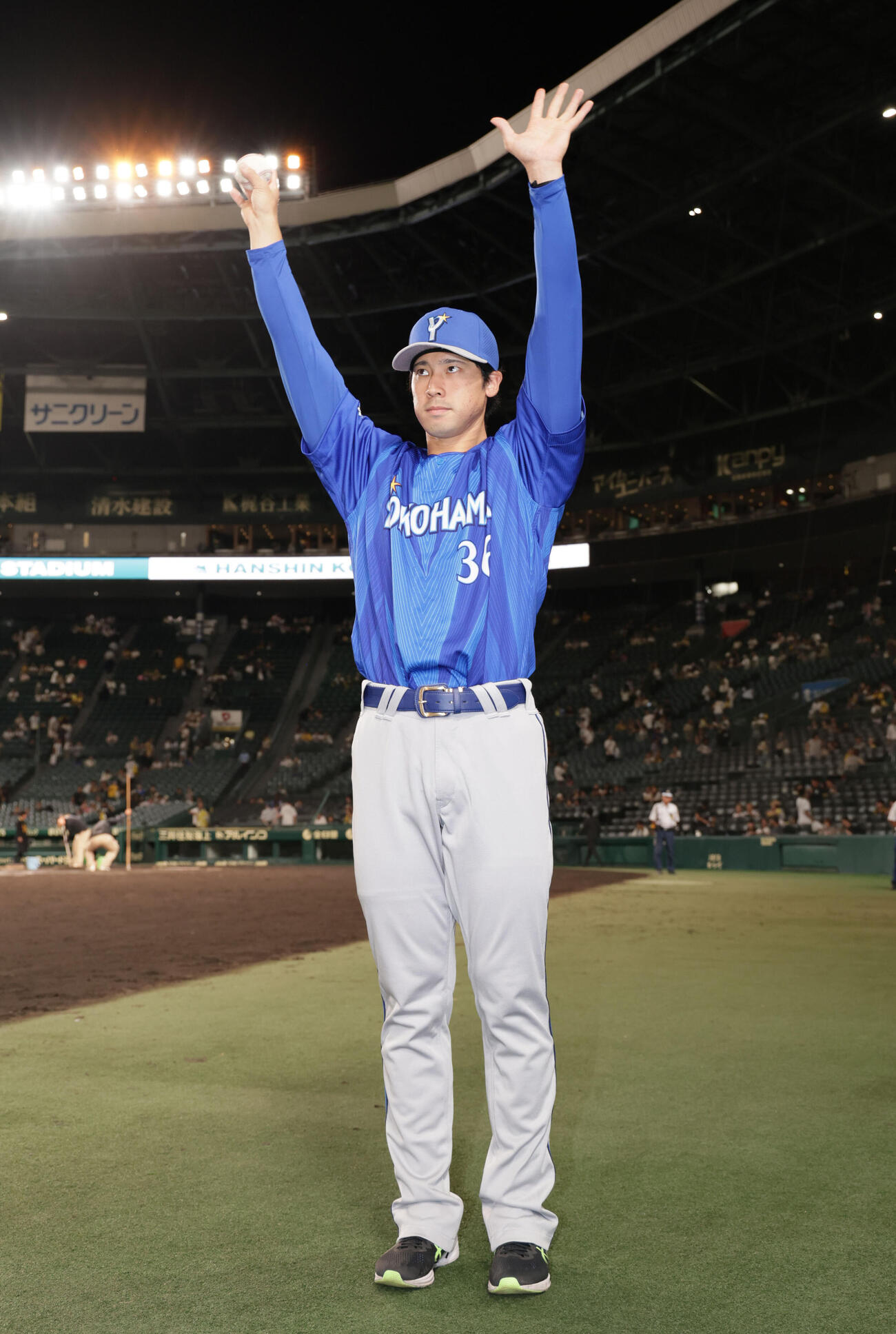 阪神対DeNA 4勝目を挙げたDeNA尾形崇斗（撮影・宮崎幸一）