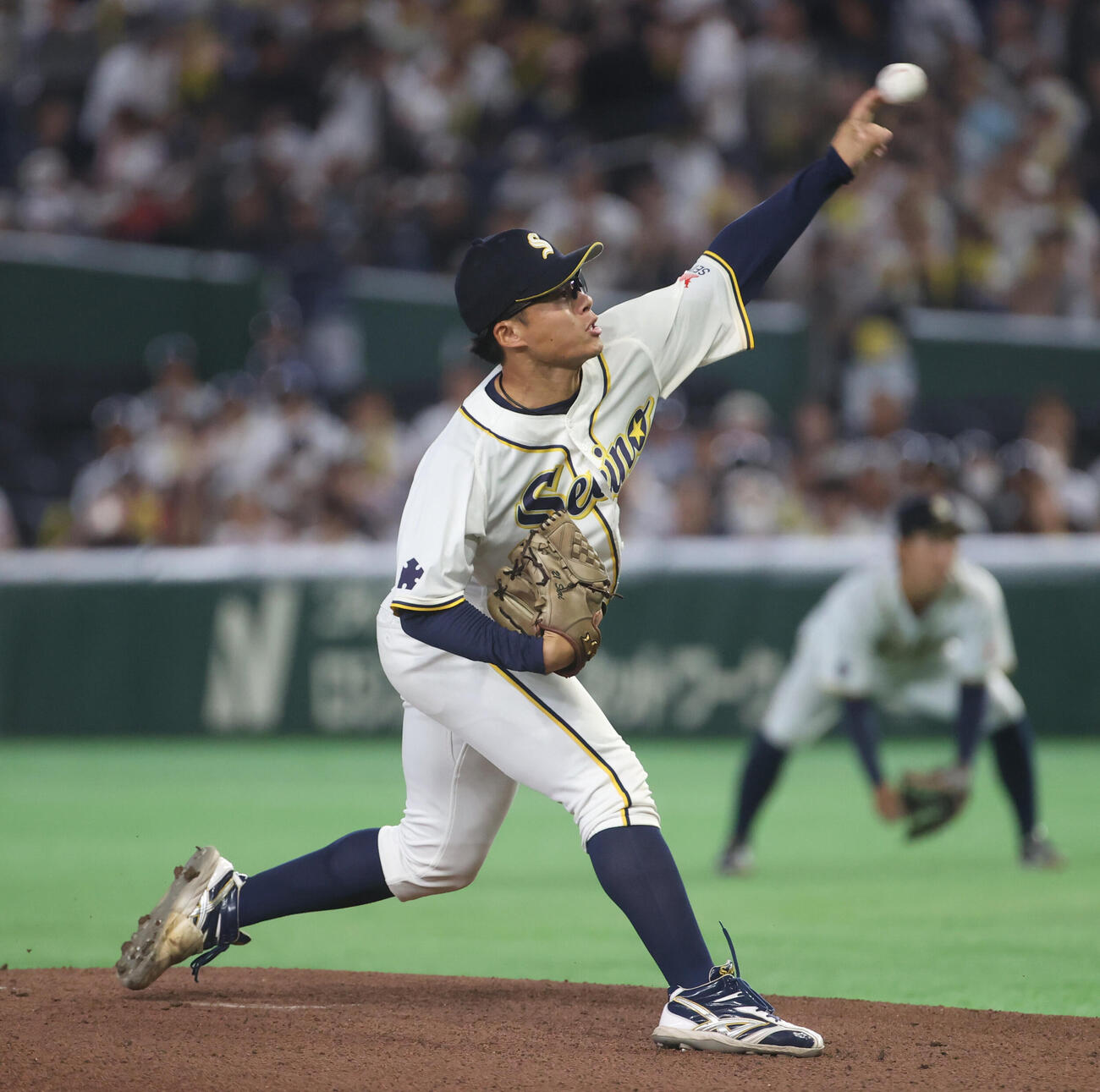 NTT西日本対西濃運輸　先発した西濃運輸・摺石達哉（撮影・柴田隆二）