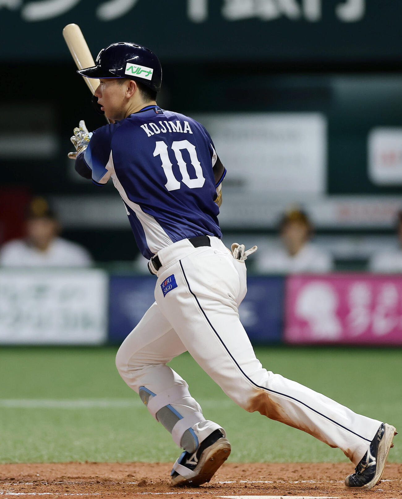 ソフトバンク対西武　5回表西武1死、中前打を放つ小島大河（撮影・前田充）