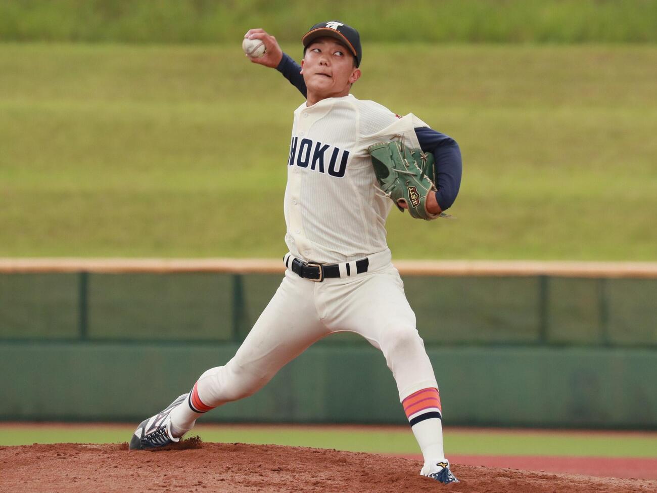 仙台大対東北大　先発し好投した東北福祉大・清家準投手（撮影・高橋香奈）