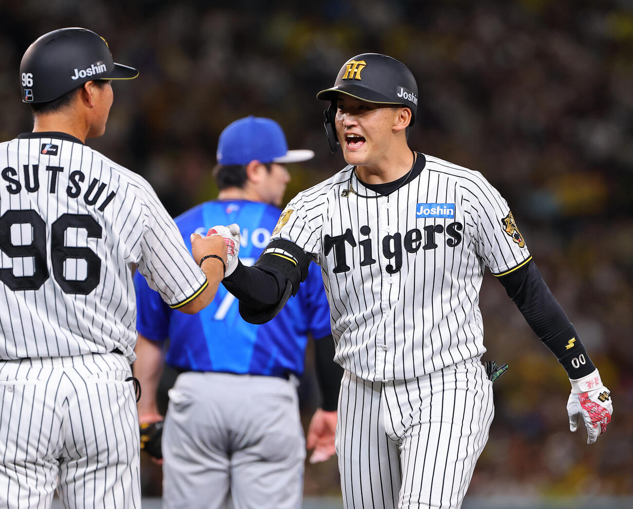 阪神対DeNA 5回裏阪神1死一塁、元山飛優は安打を放つ（撮影・上田博志）