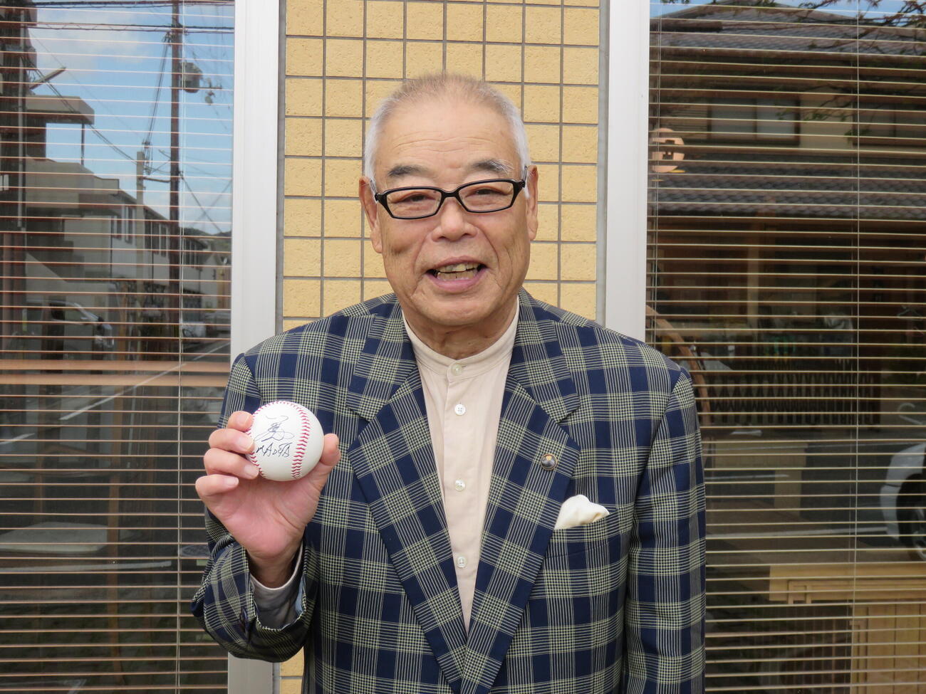 18年、笑顔でインタビューを受ける門田さん