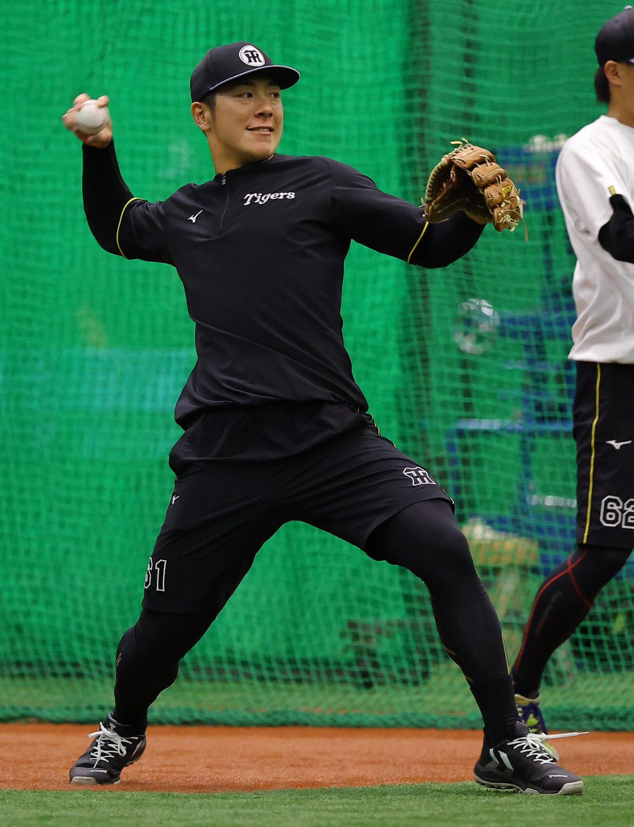 阪神対広島　キャッチボールをする豊田寛（撮影・上田博志）
