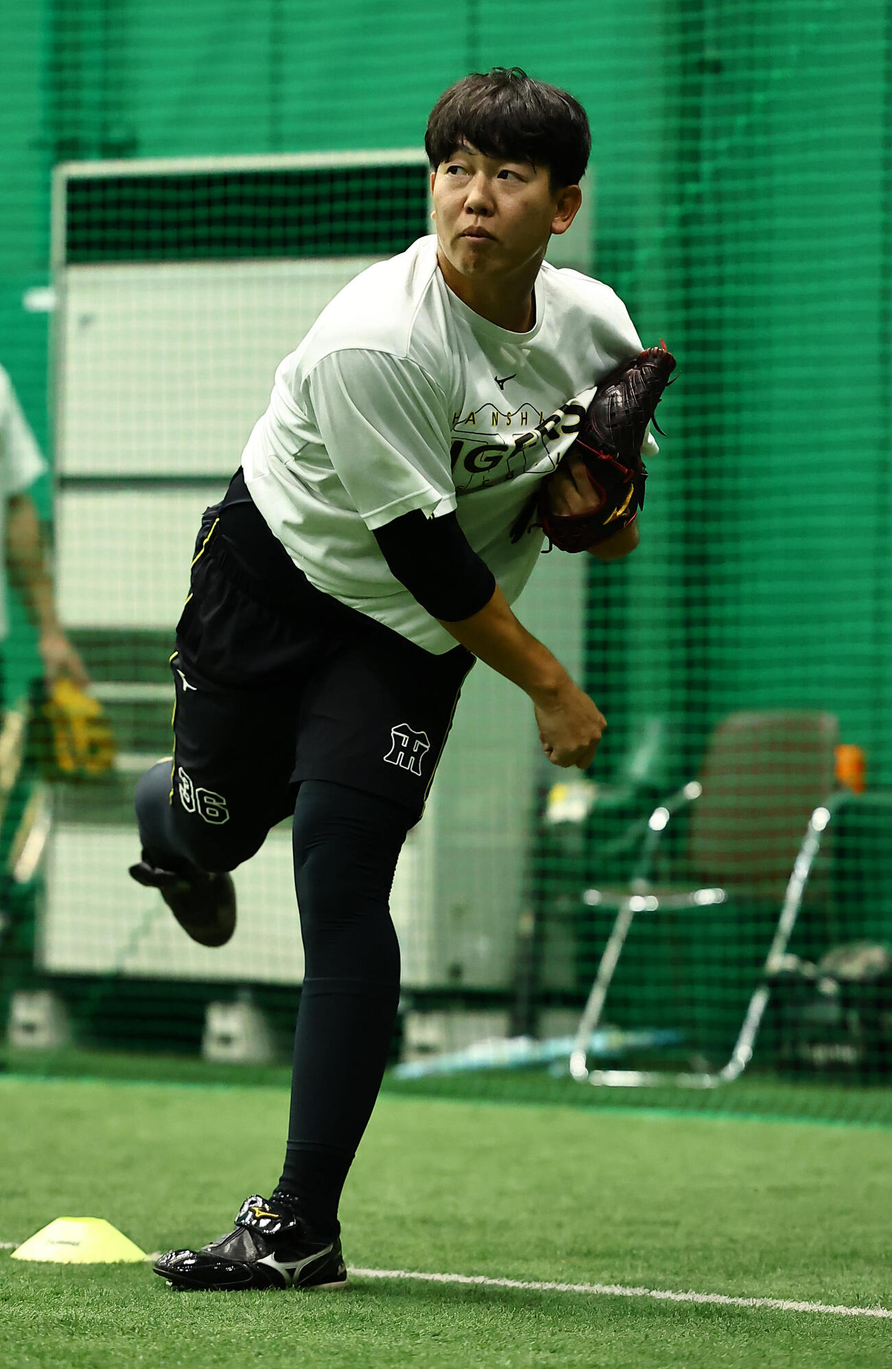 阪神対広島　キャッチボールをする畠世周（撮影・上田博志）