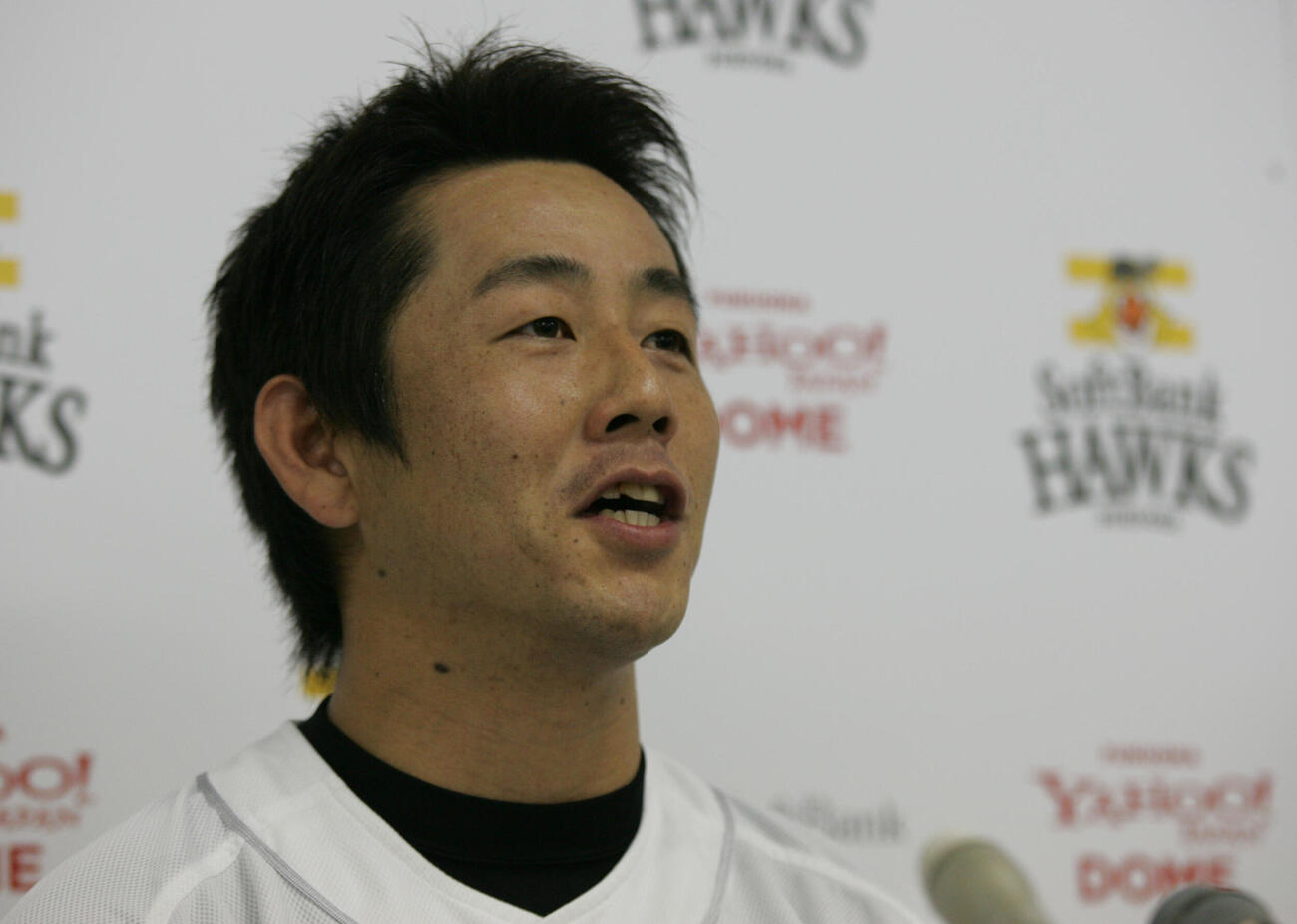 ソフトバンク時代の宮地克彦容疑者（2005年7月）