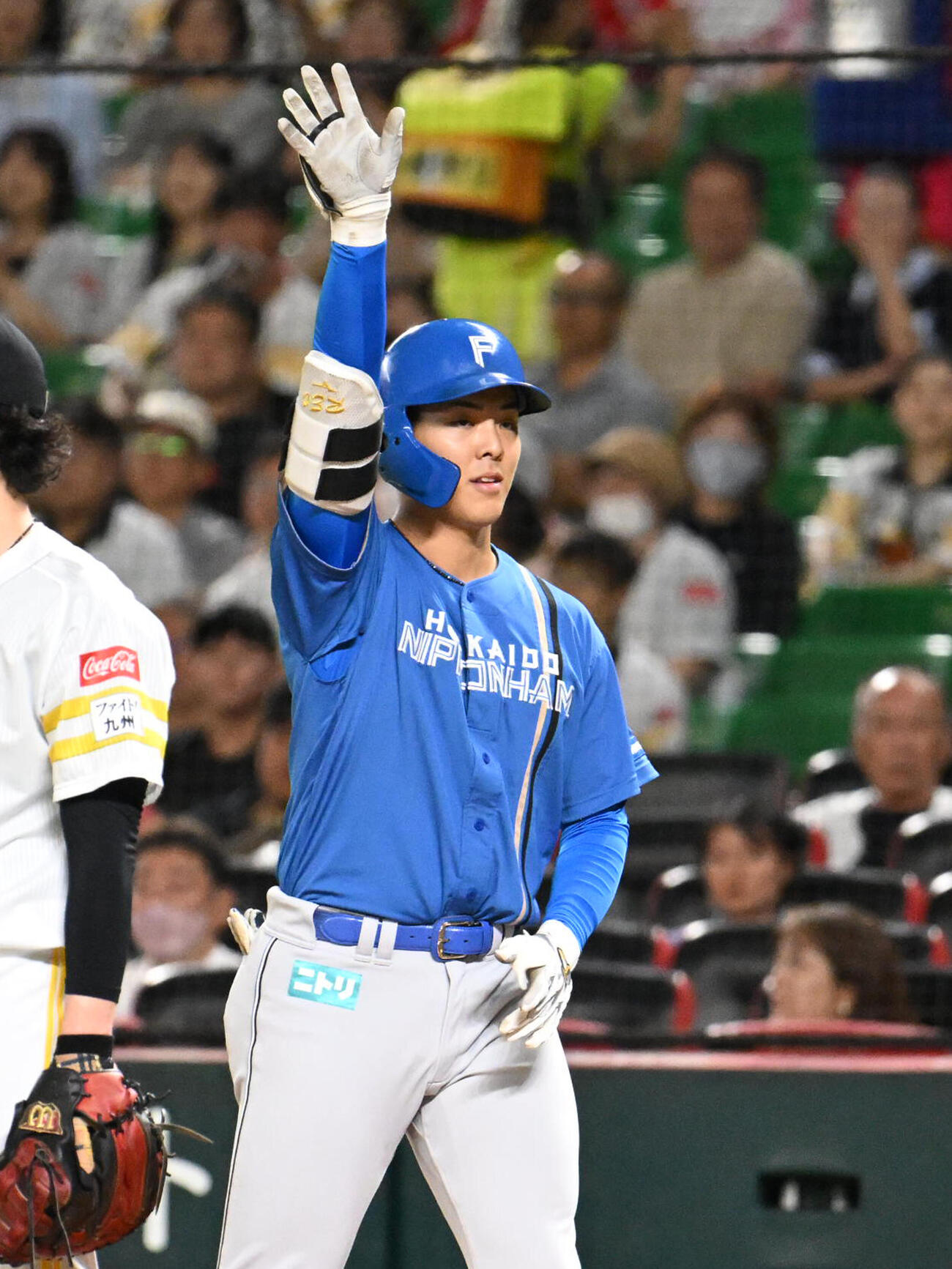 ソフトバンク対日本ハム　2回表日本ハム1死一塁、柴田獅子はプロ初安打を放つ（撮影・林敢治）